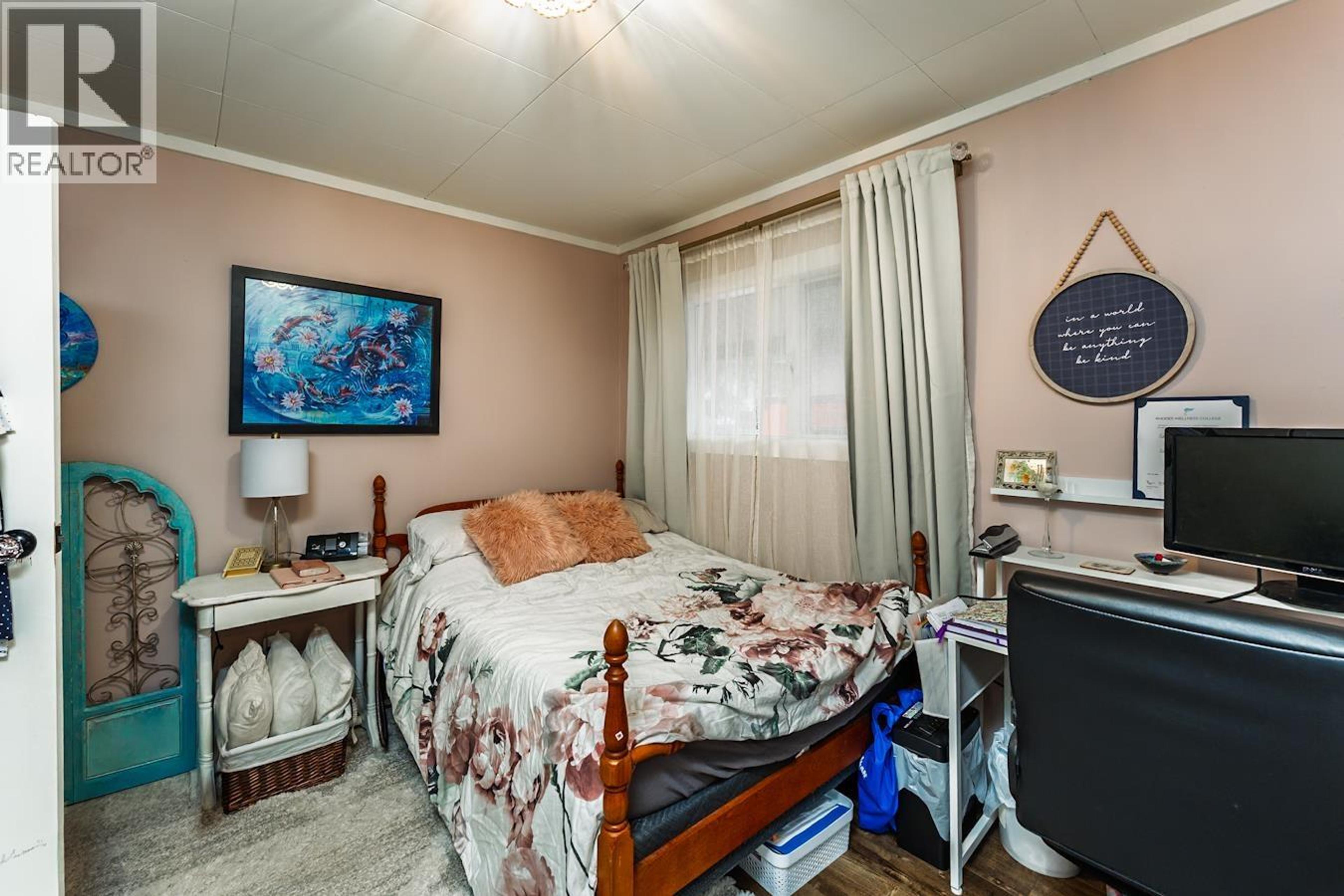 2373 REGENTS CRESCENT - 11