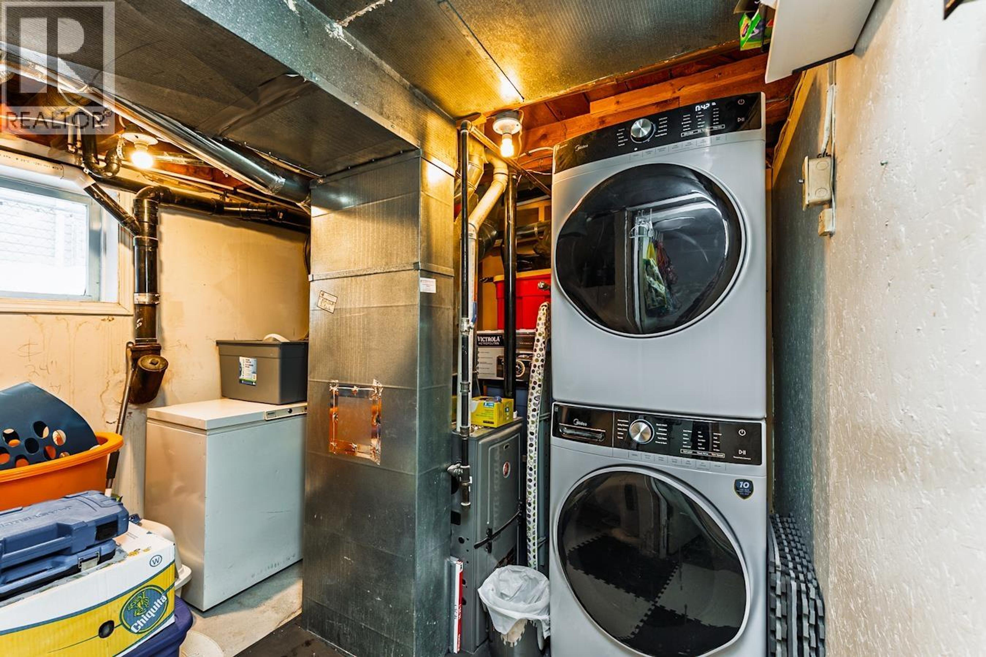 2373 REGENTS CRESCENT - 17