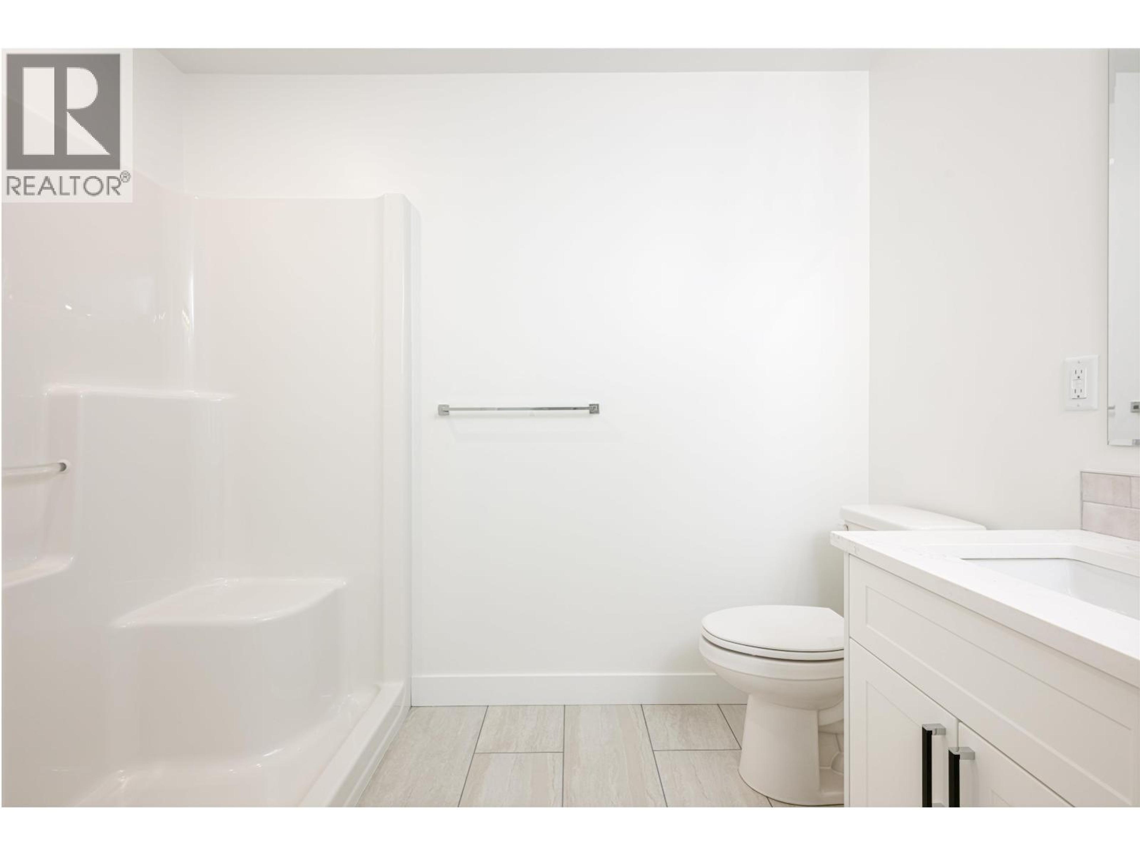 #102 7785 SOUTHRIDGE AVENUE - 19