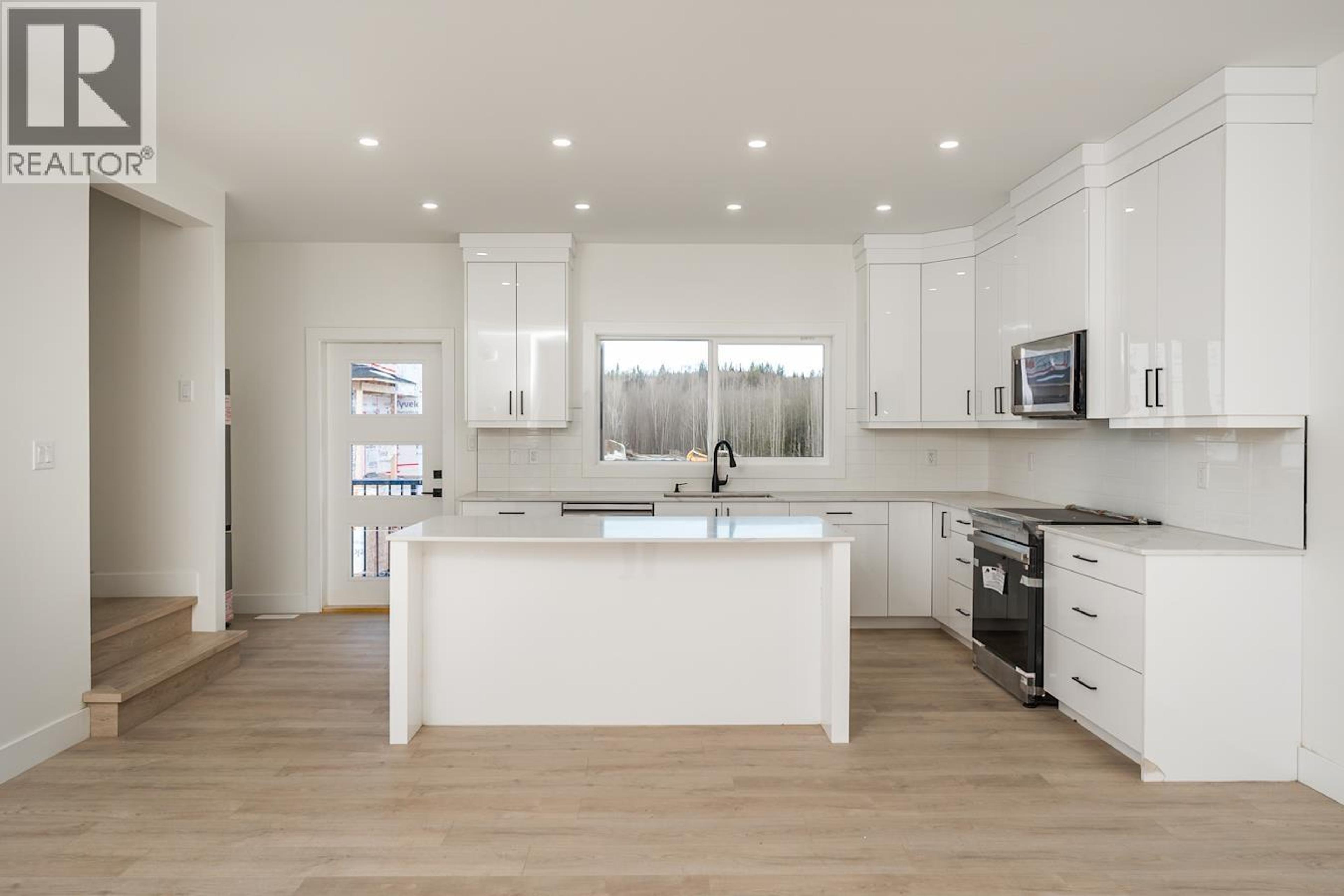 ##1202 2395 ROWE STREET - 6