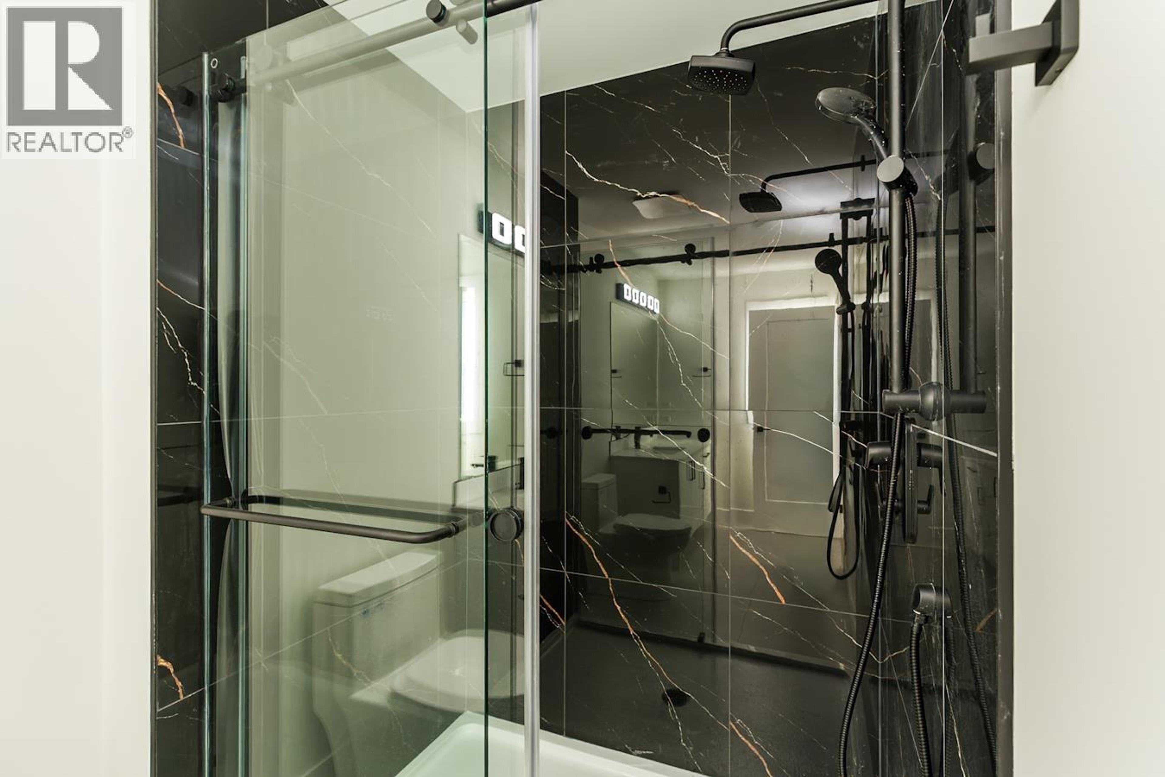 ##1202 2395 ROWE STREET - 22