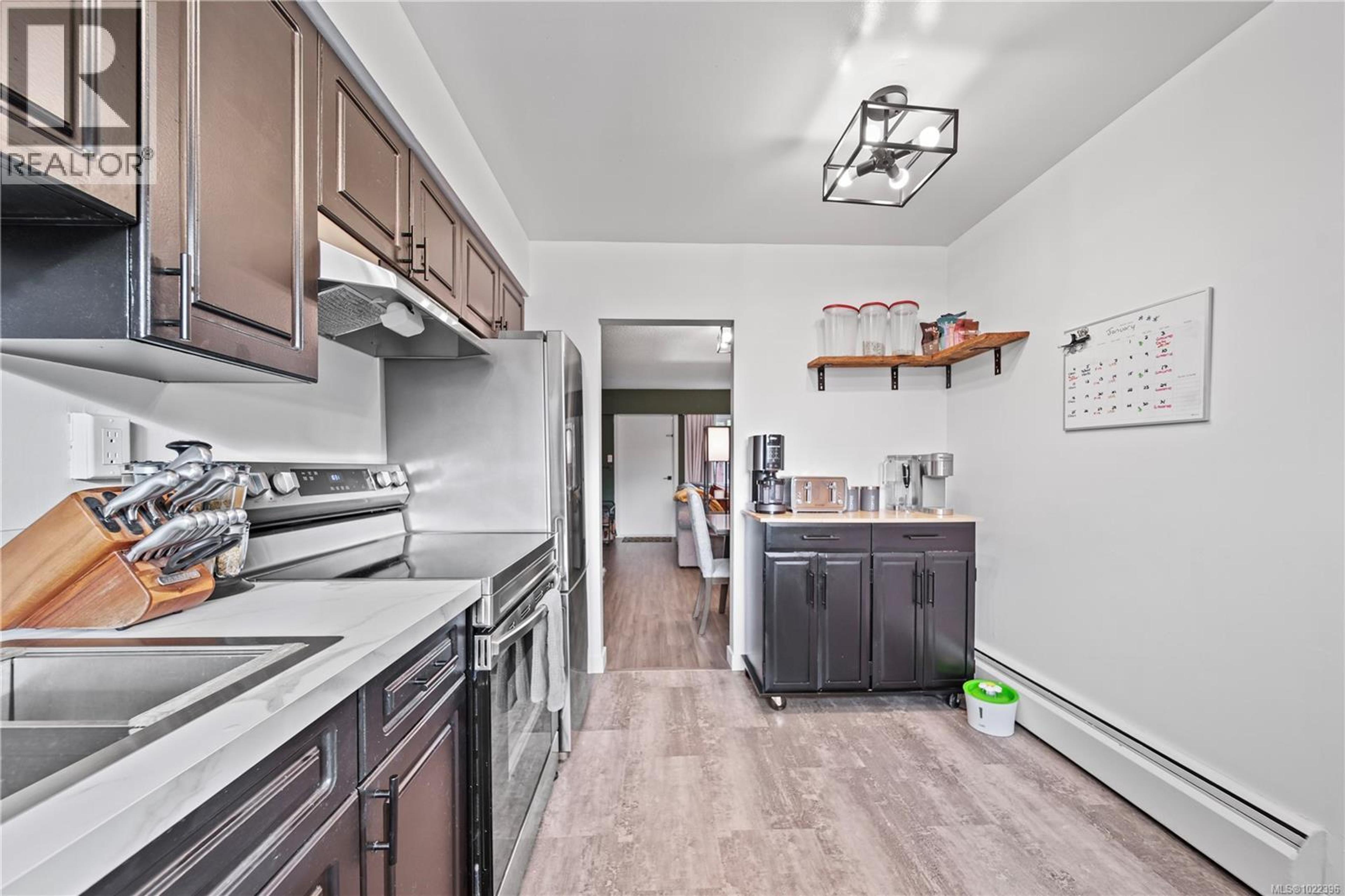 #43 4110 KENDALL AVE - 10