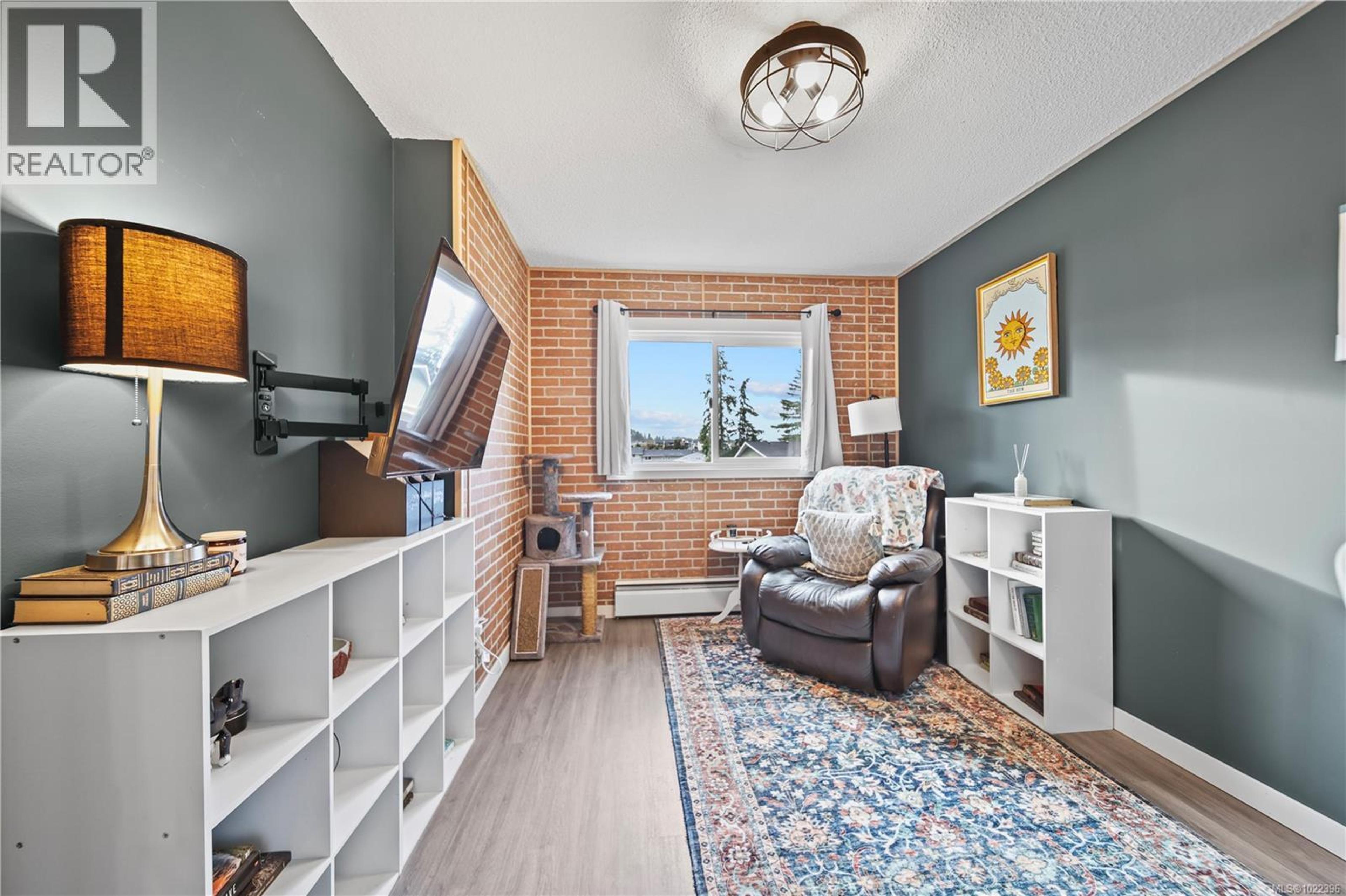 #43 4110 KENDALL AVE - 20