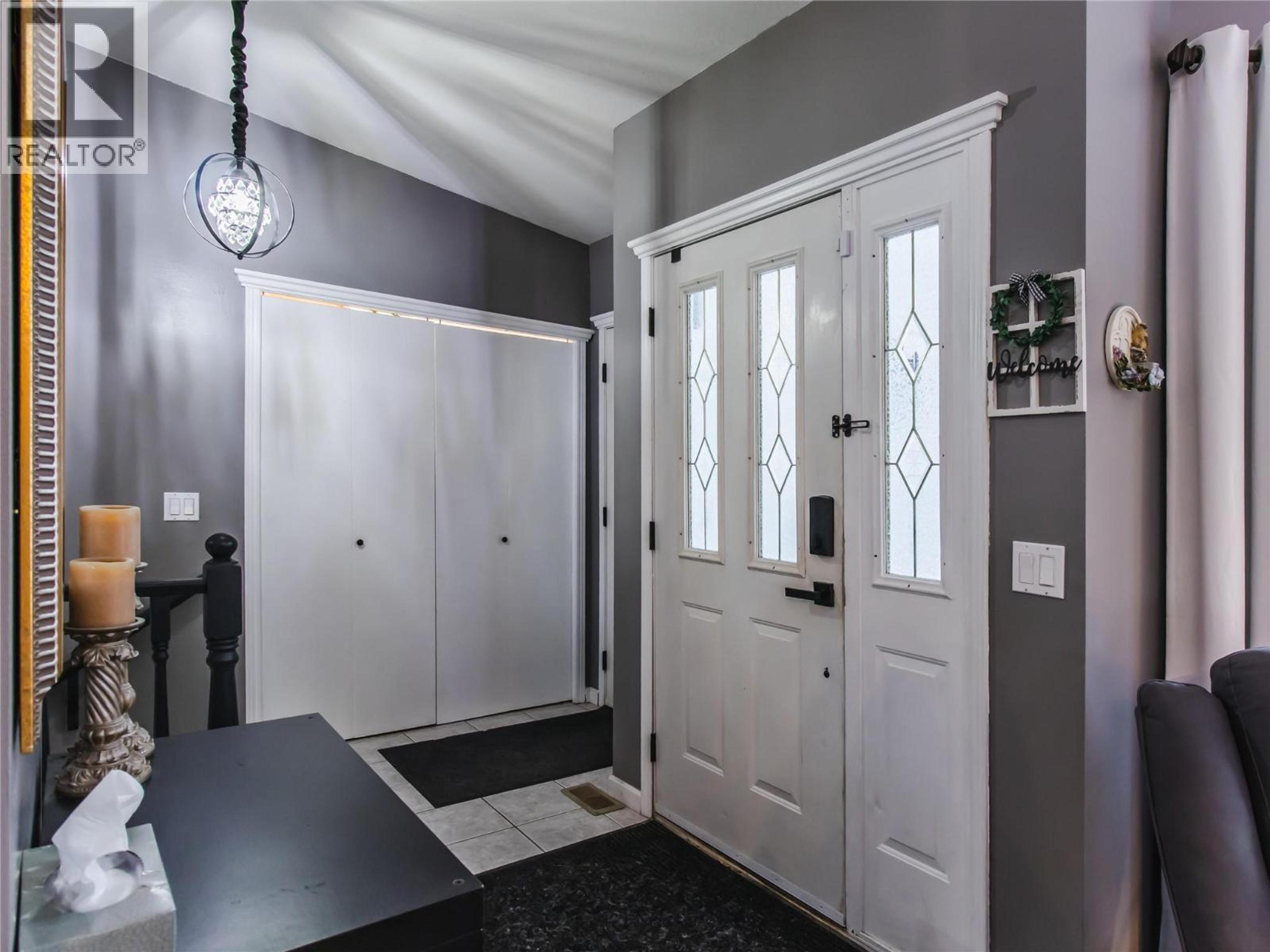 2876 JUNIPER CRESCENT - 14