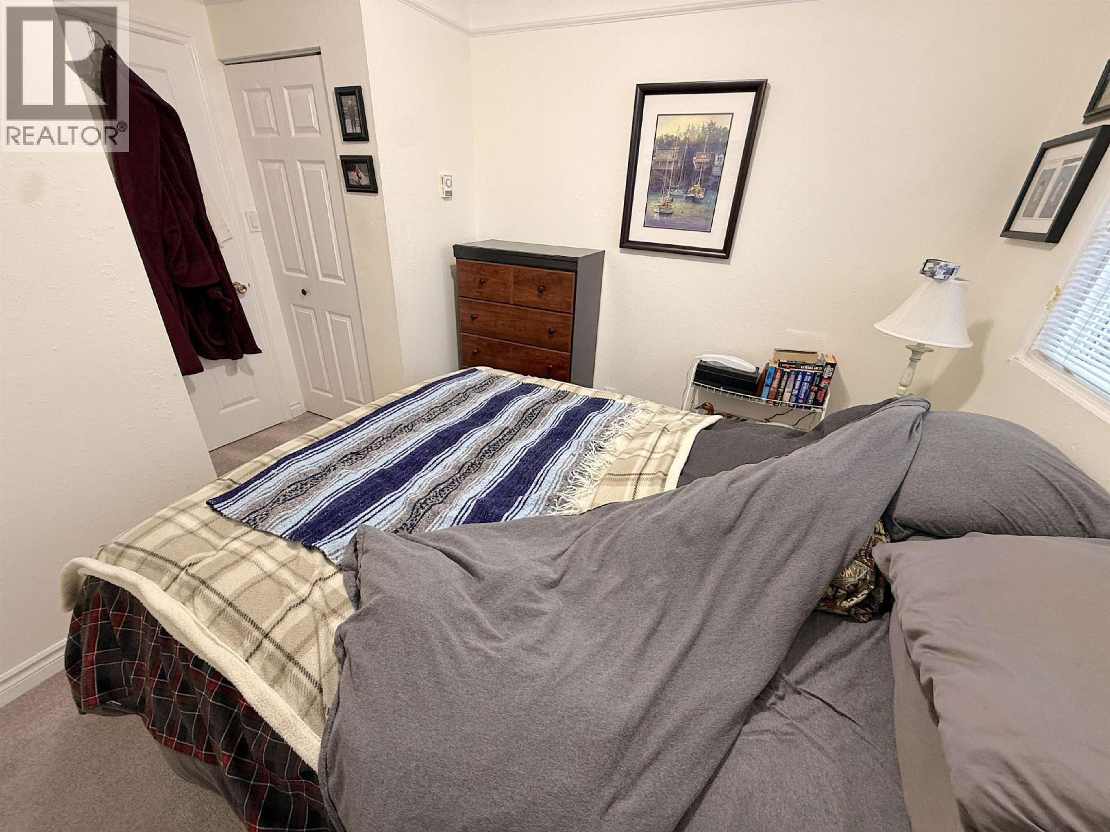 594 E 4TH AVENUE - 28