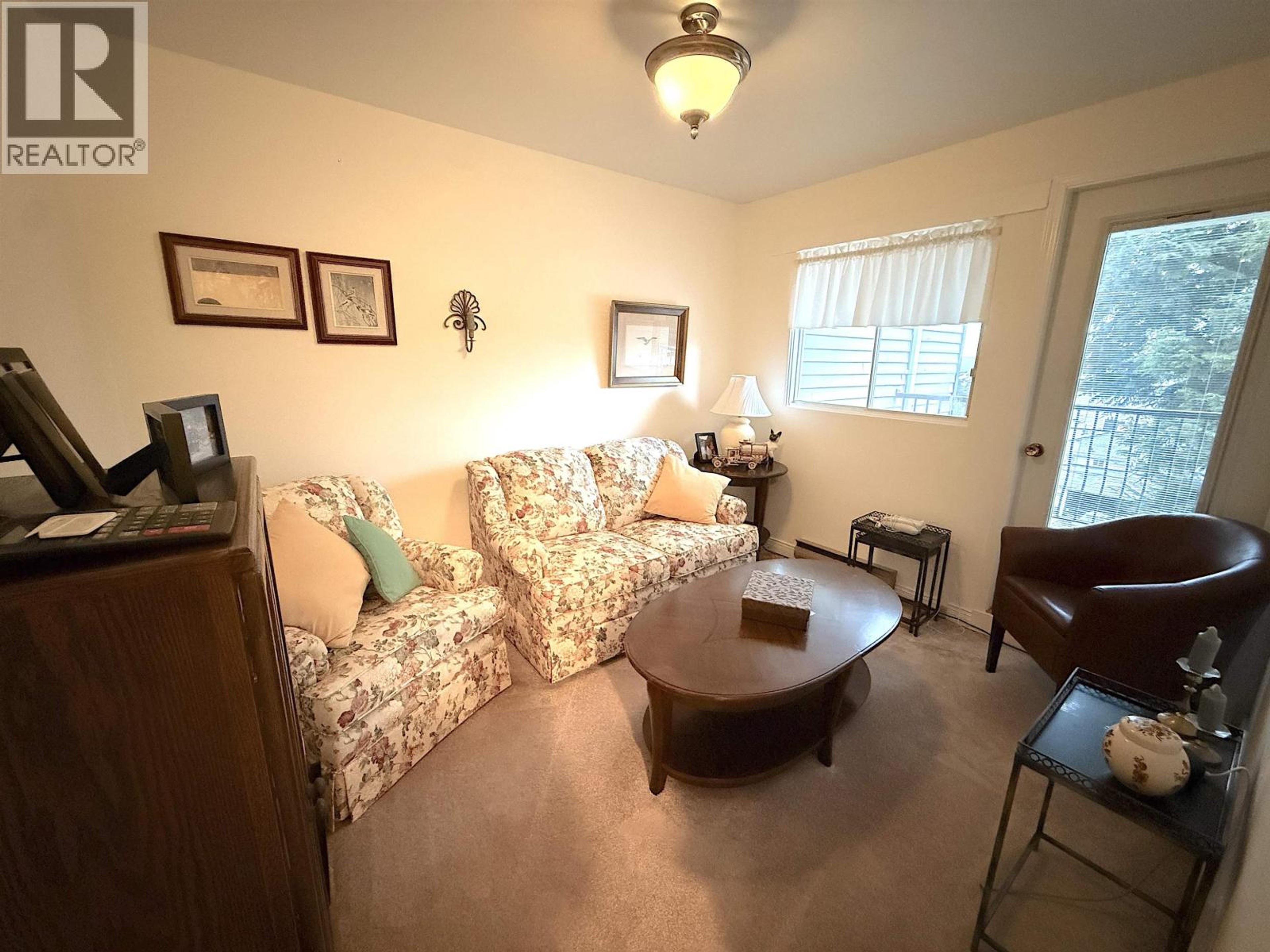 594 E 4TH AVENUE - 24