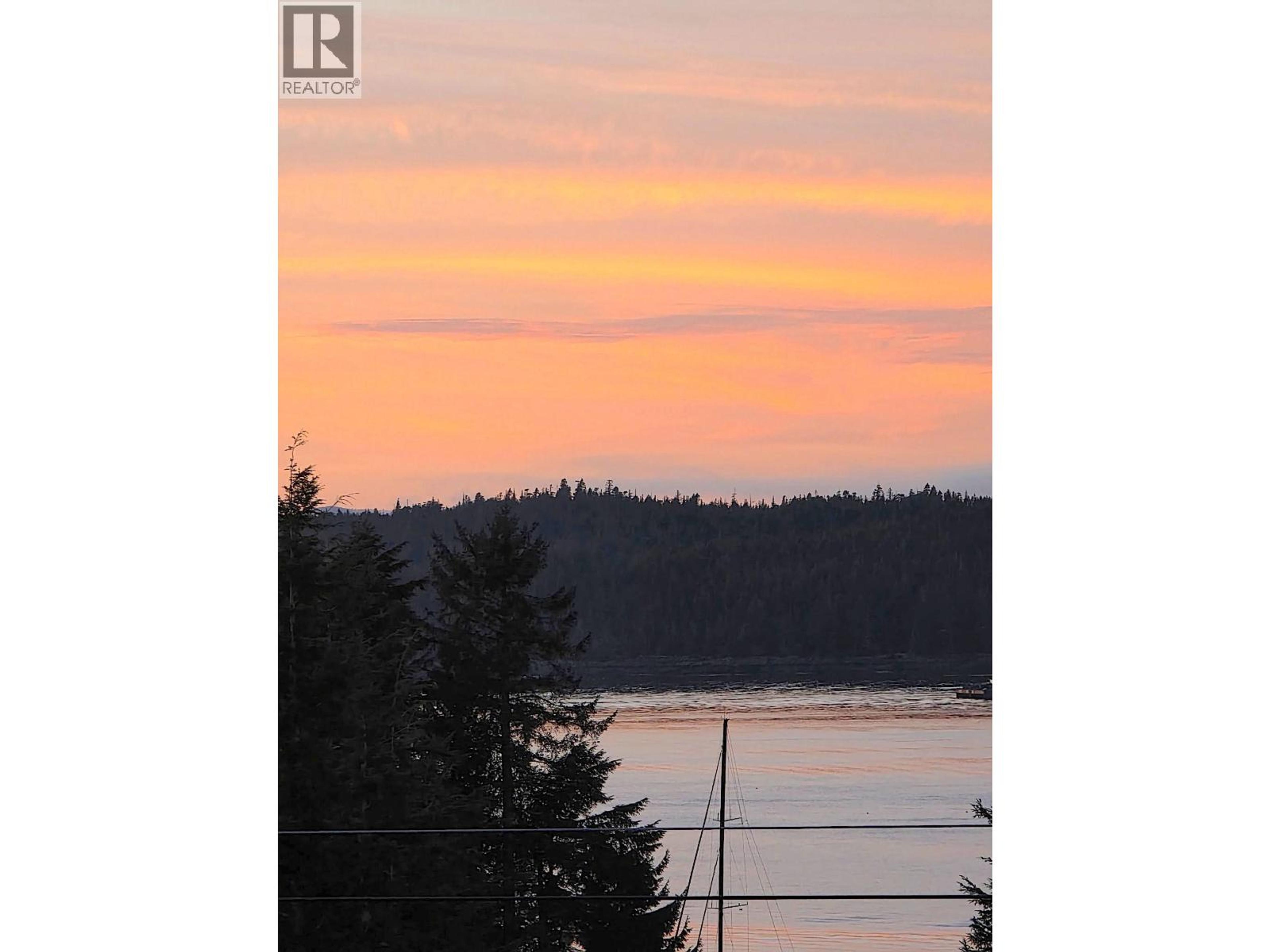 594 E 4TH AVENUE - 34