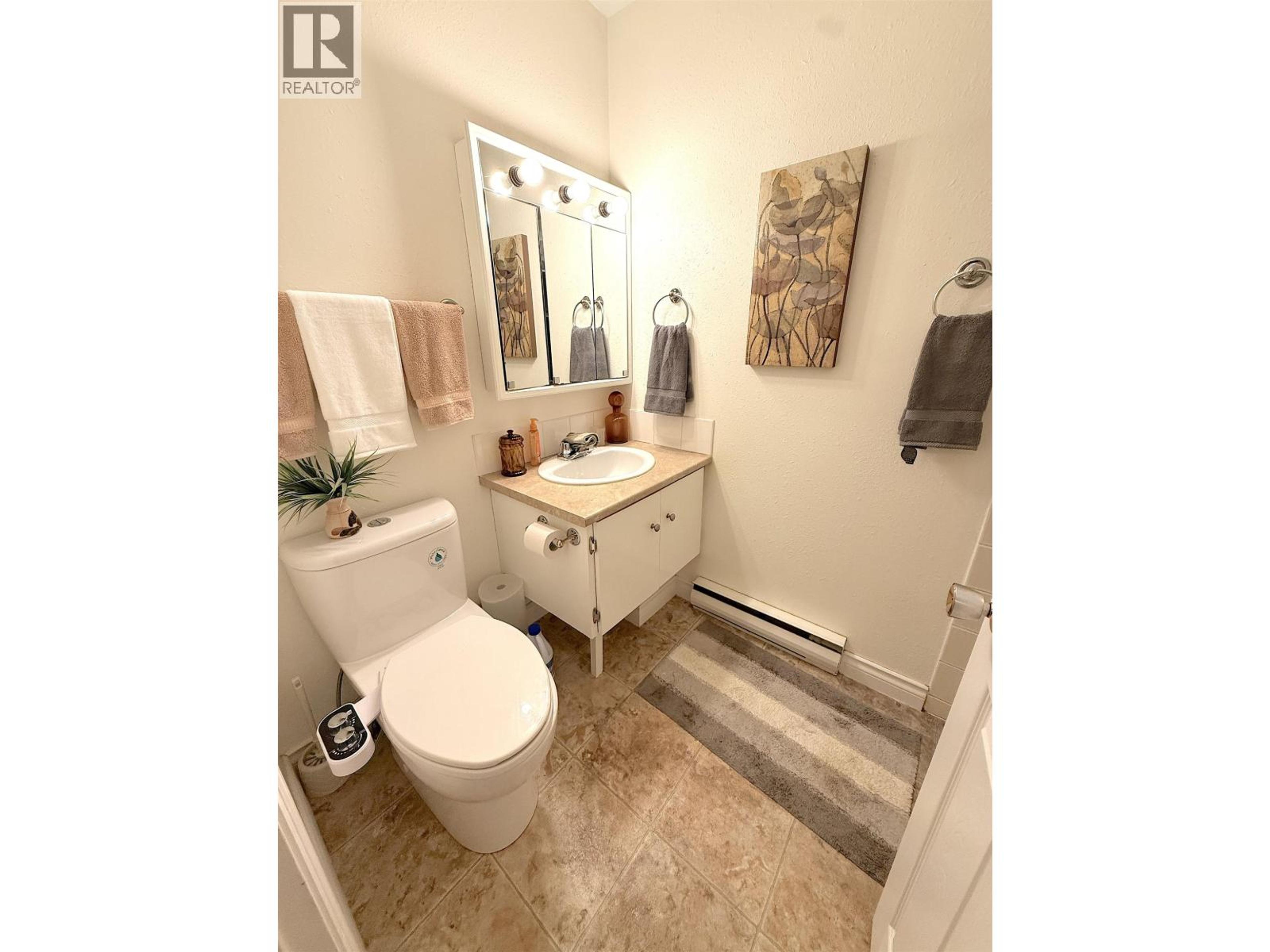 594 E 4TH AVENUE - 22