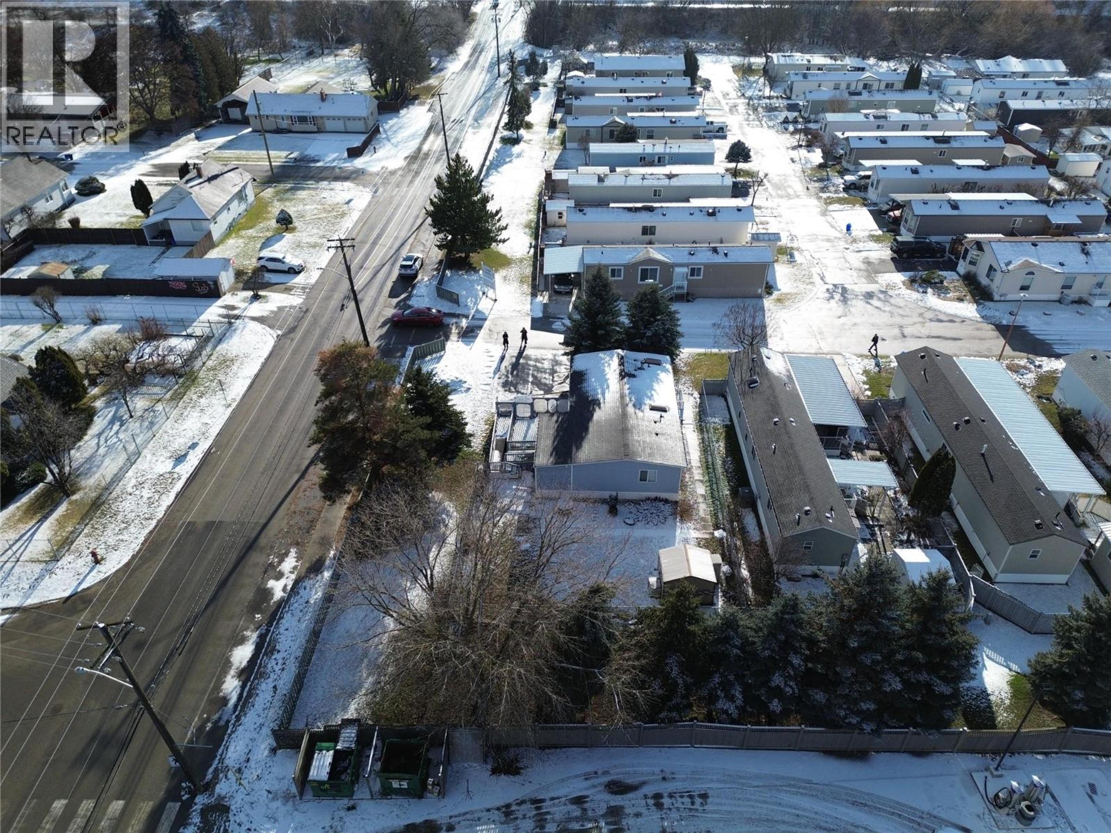 #10 7225 BOUNDARY DRIVE - 4