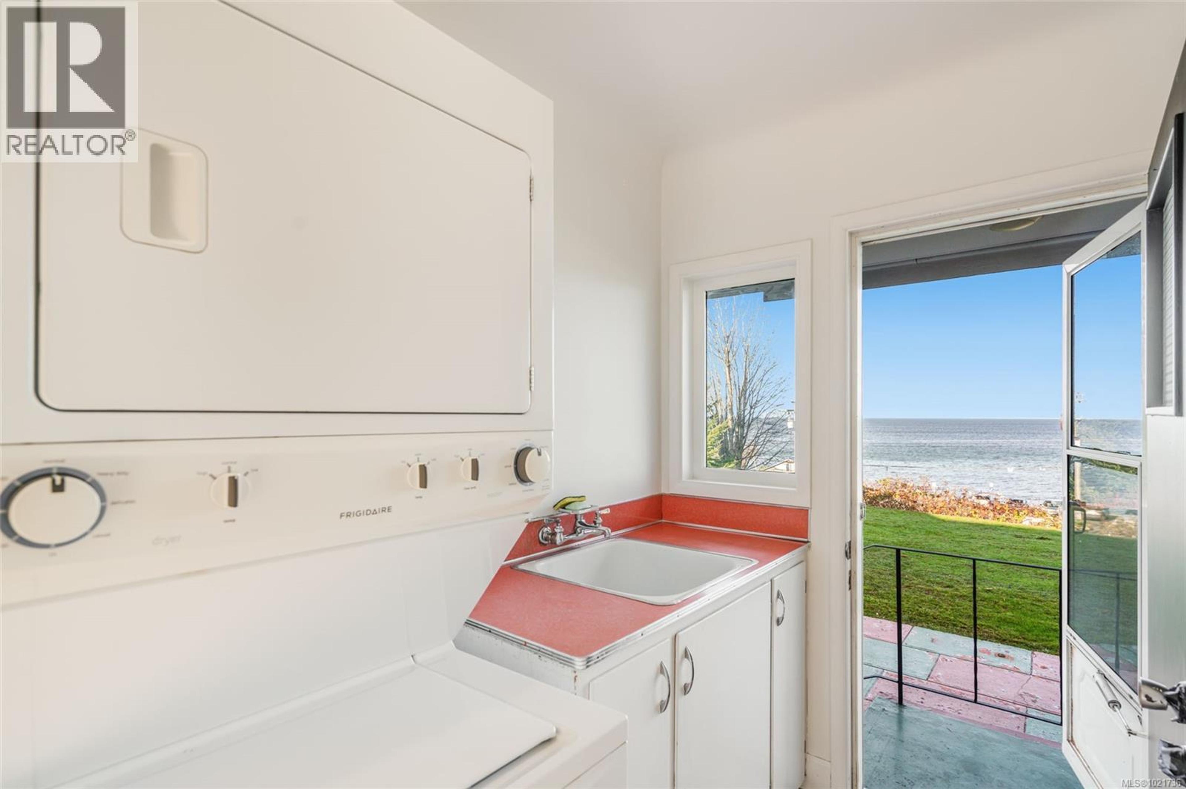 441 MEMORIAL AVE - 26