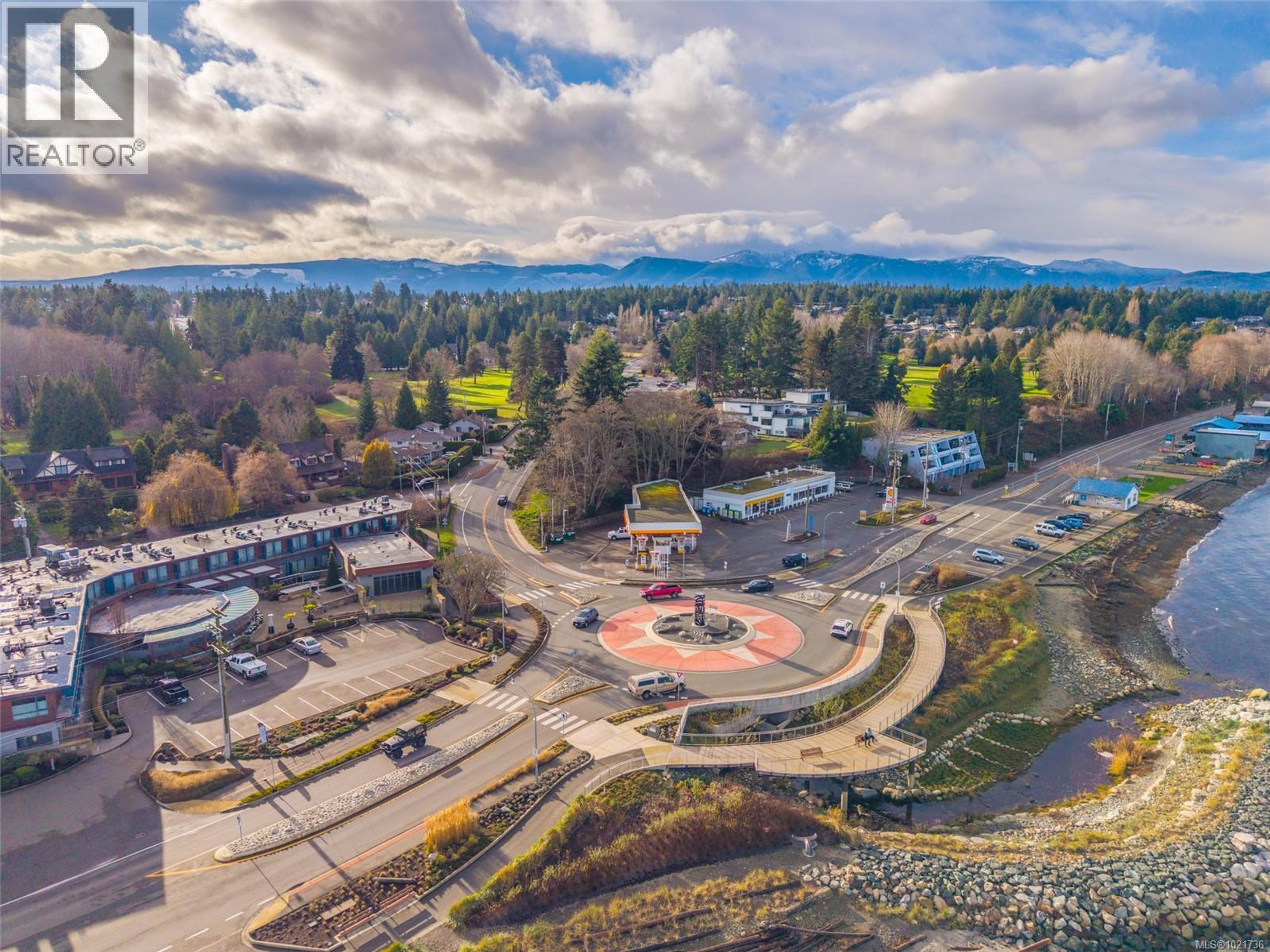 441 MEMORIAL AVE - 52