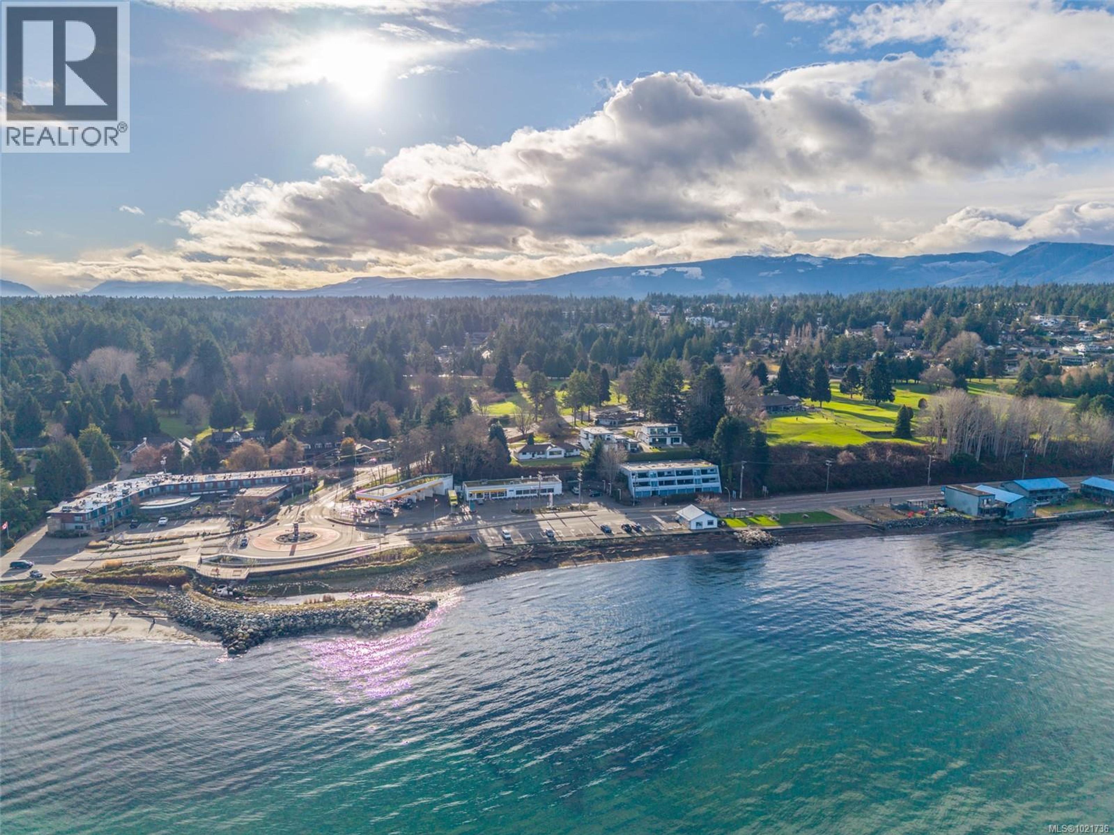 441 MEMORIAL AVE - 44