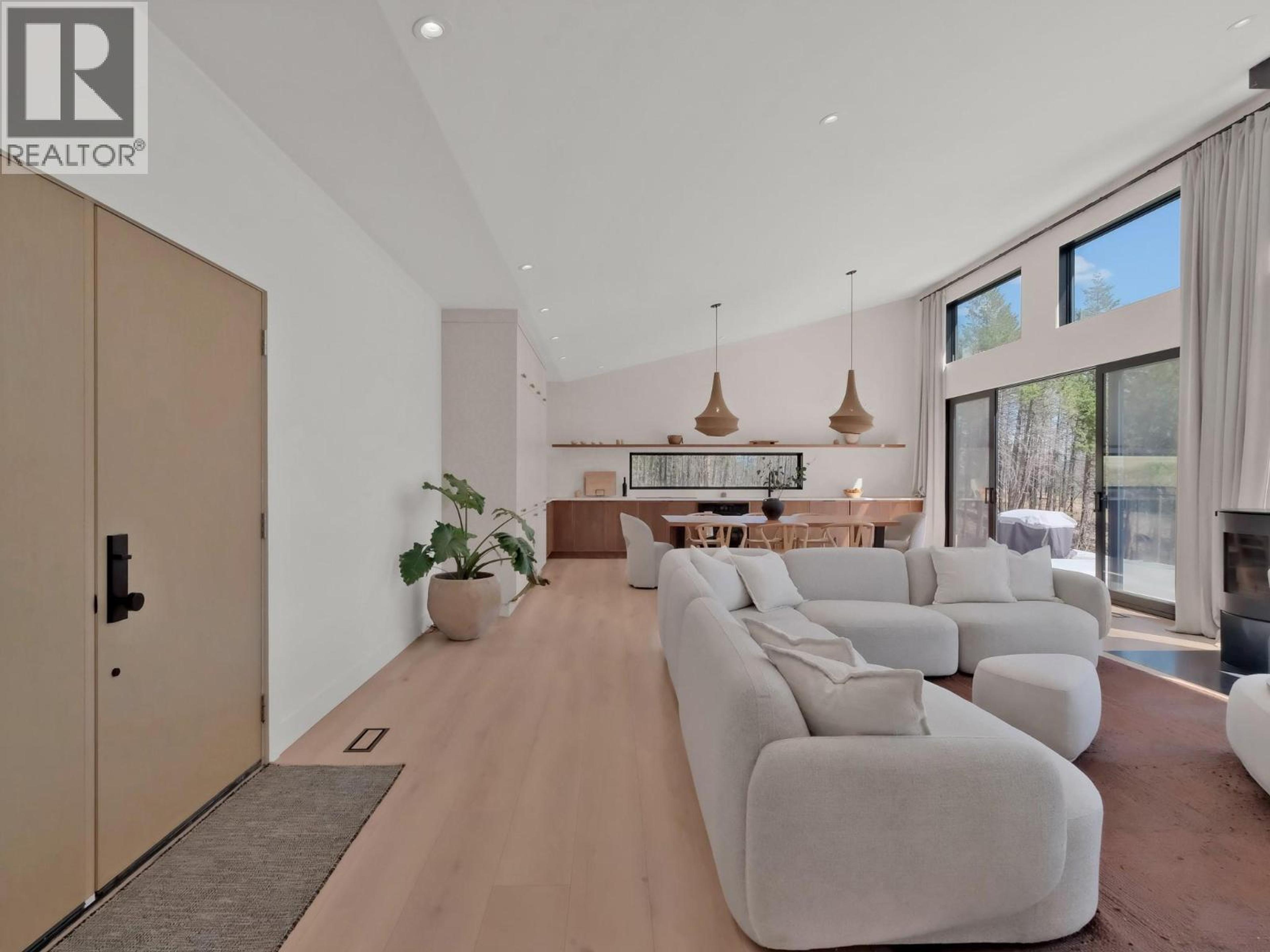 9485 HOUGHTON ROAD - 6