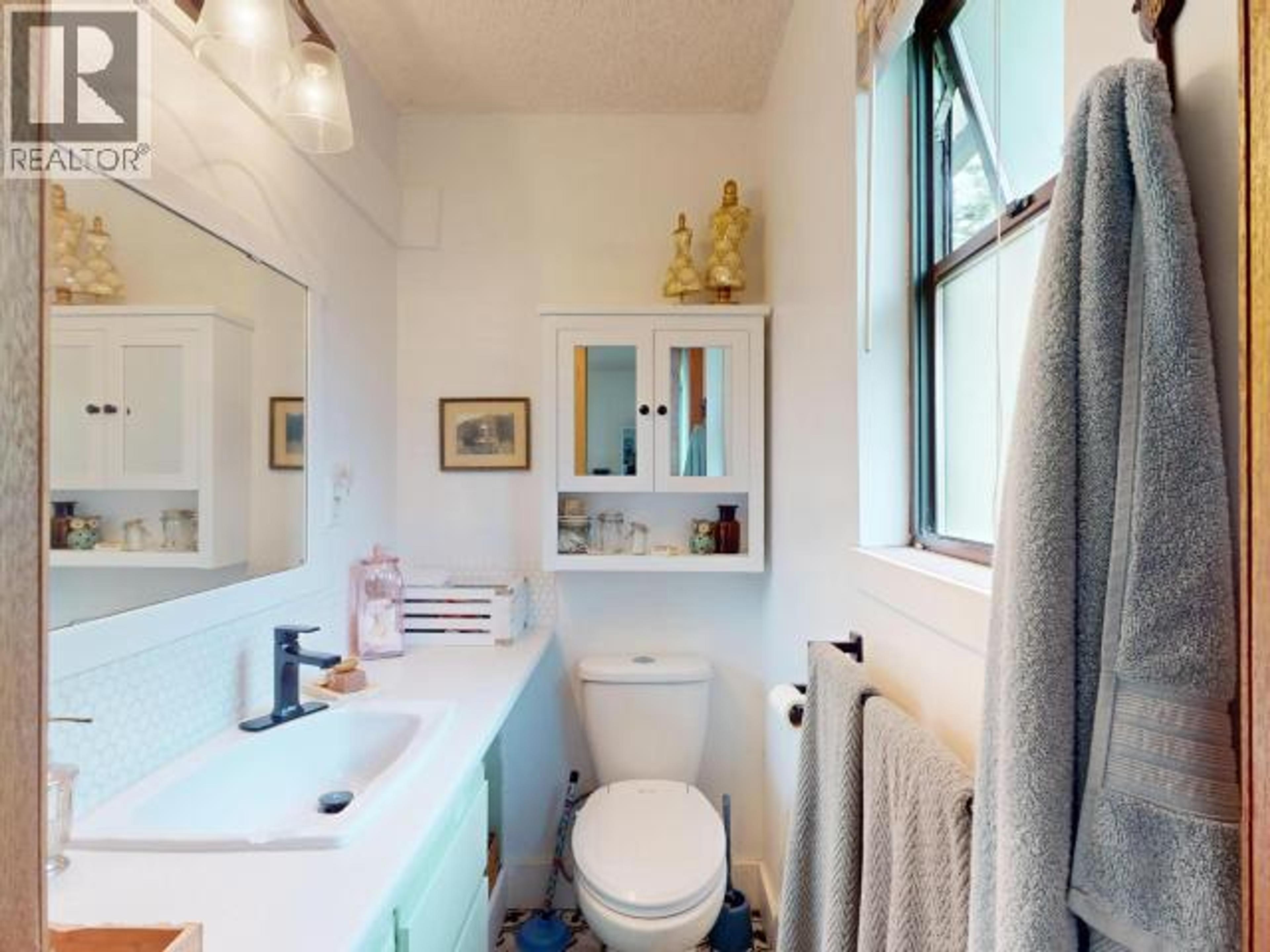 7889 HIGHWAY 101 - 28