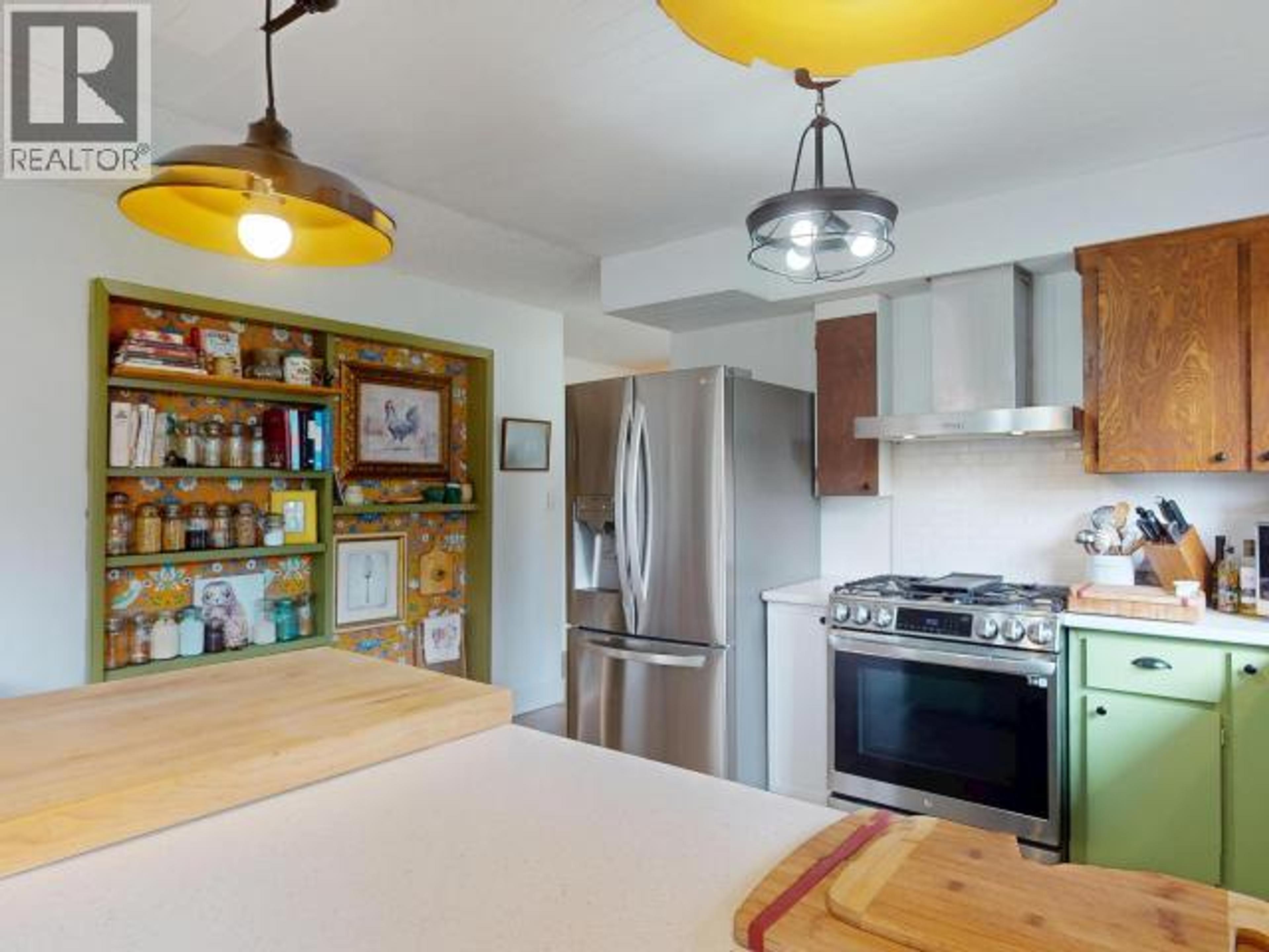 7889 HIGHWAY 101 - 25