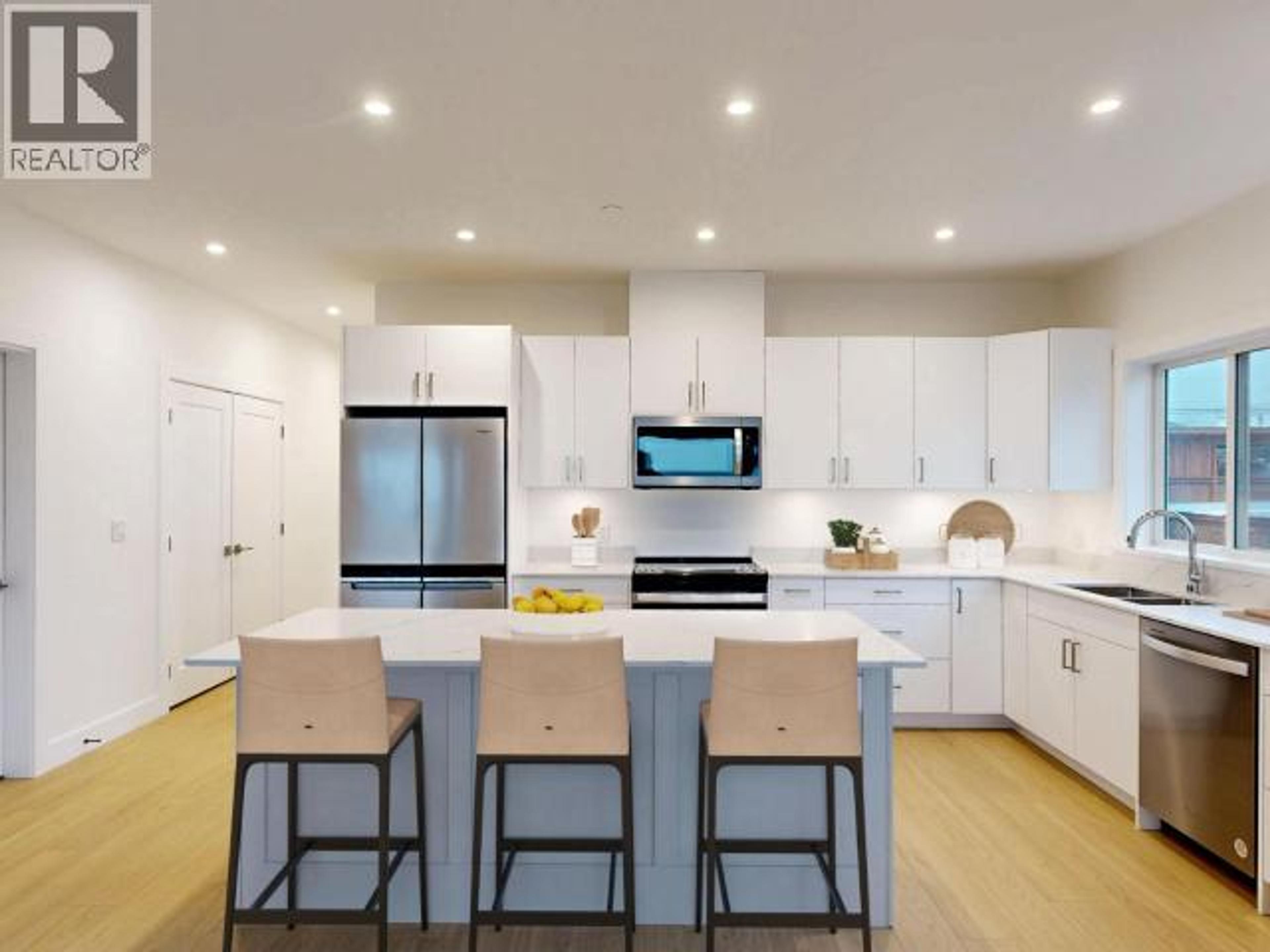 #C104 6900 BURNABY STREET - 8