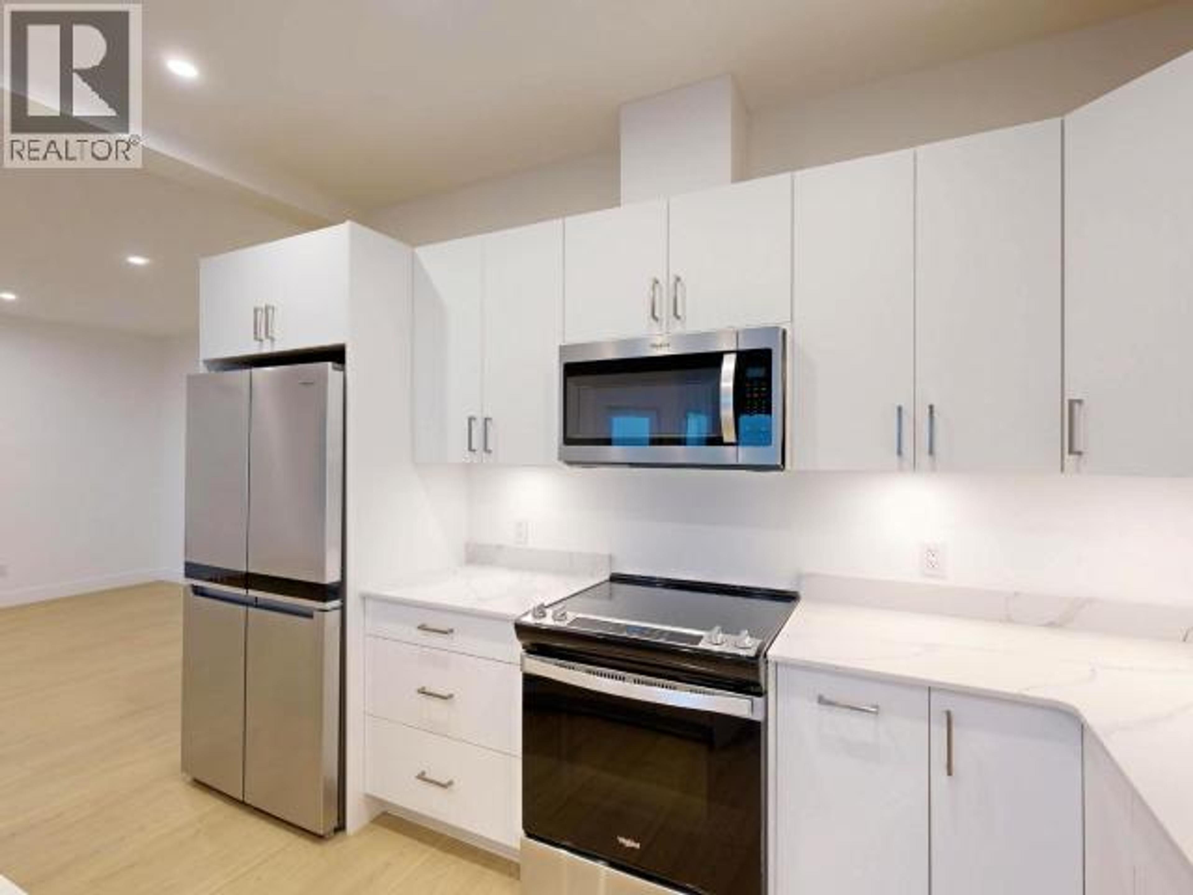 #C203 6900 BURNABY STREET - 12