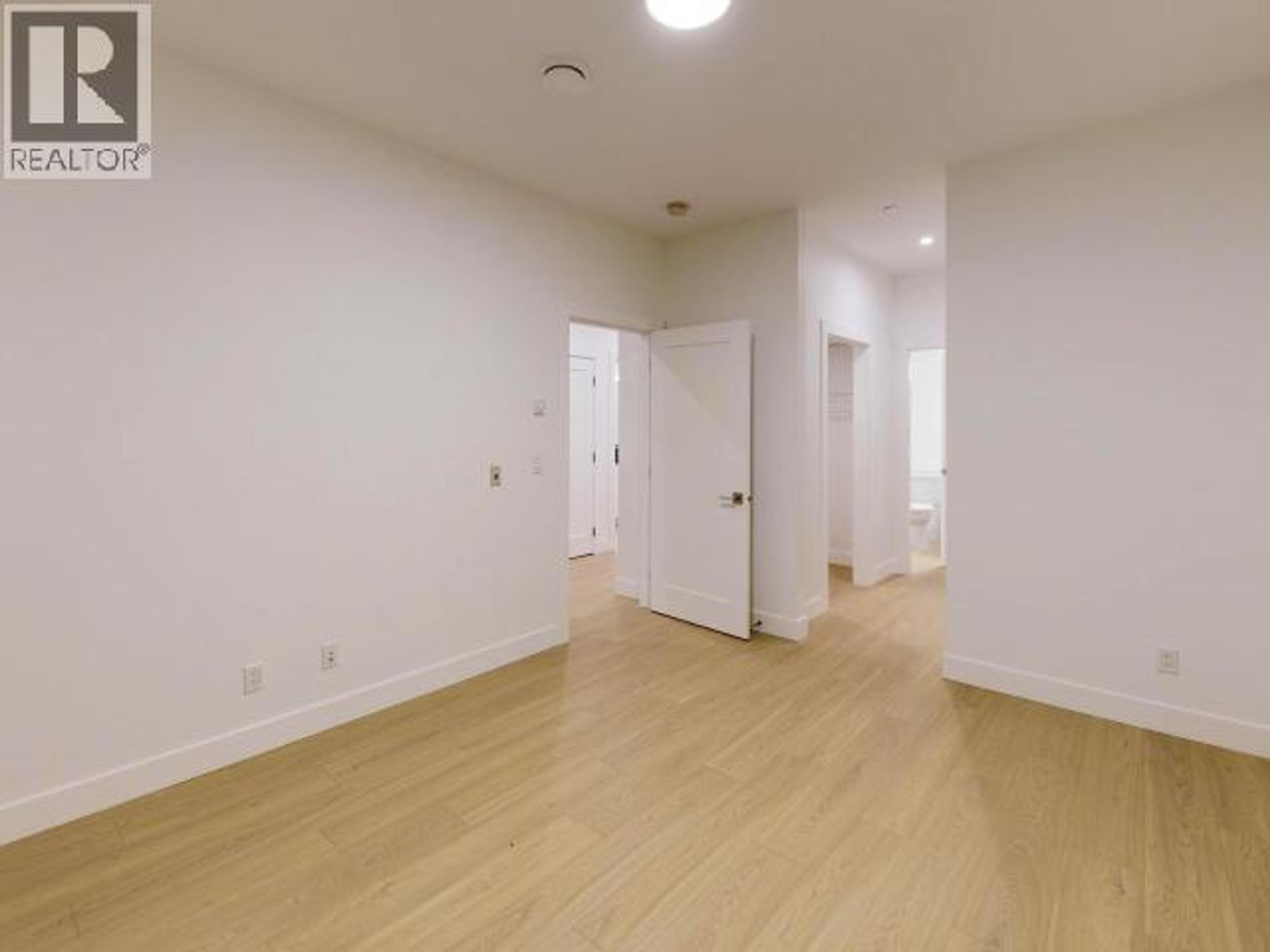 #C203 6900 BURNABY STREET - 13