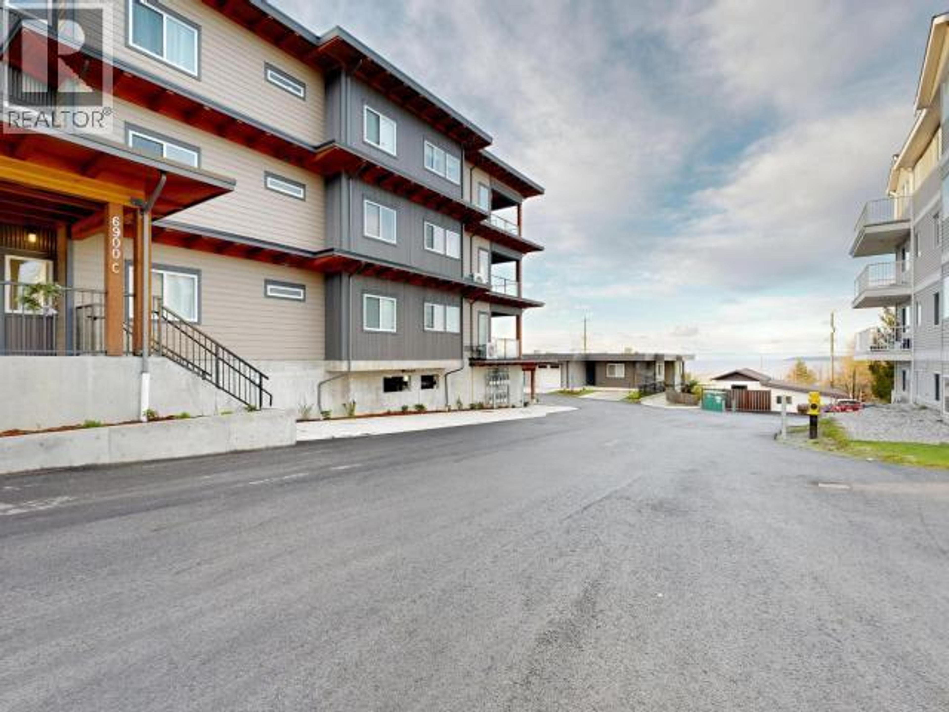 #C203 6900 BURNABY STREET - 22