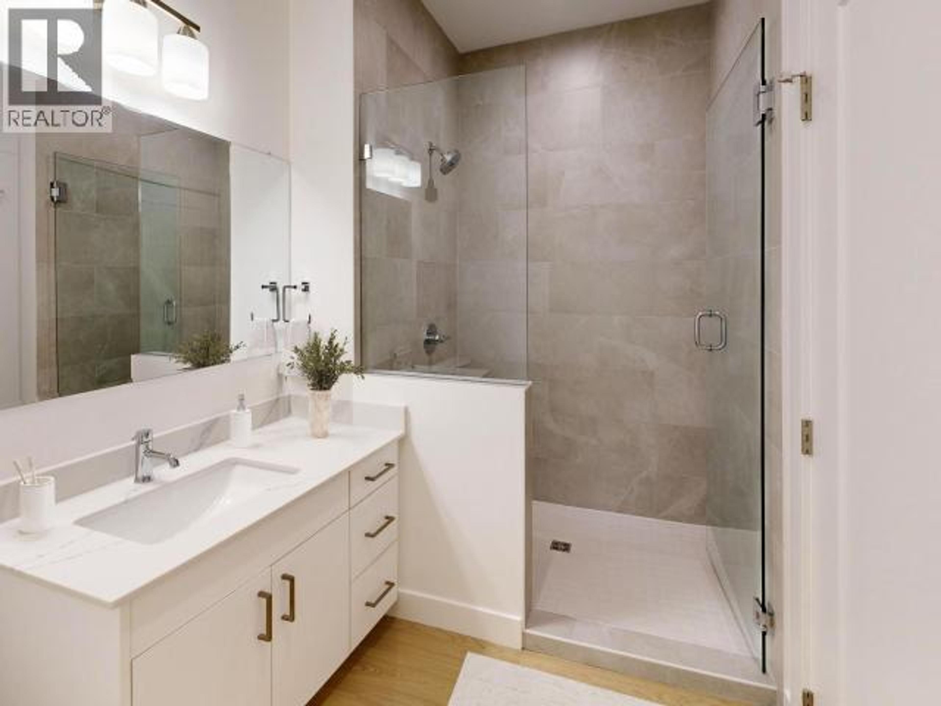 #C303 6900 BURNABY STREET - 12