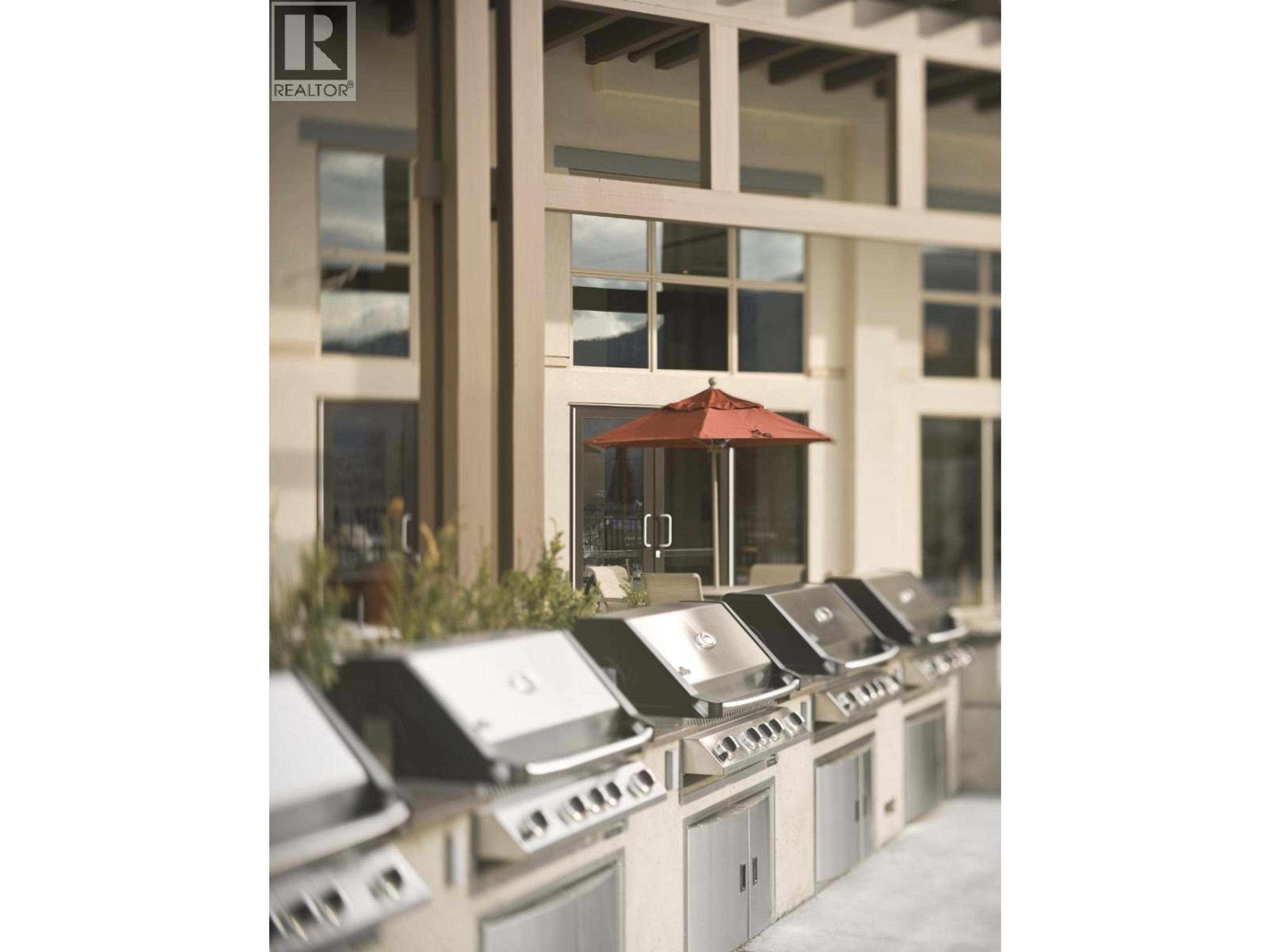 #205 4200 LAKESHORE DRIVE - 14