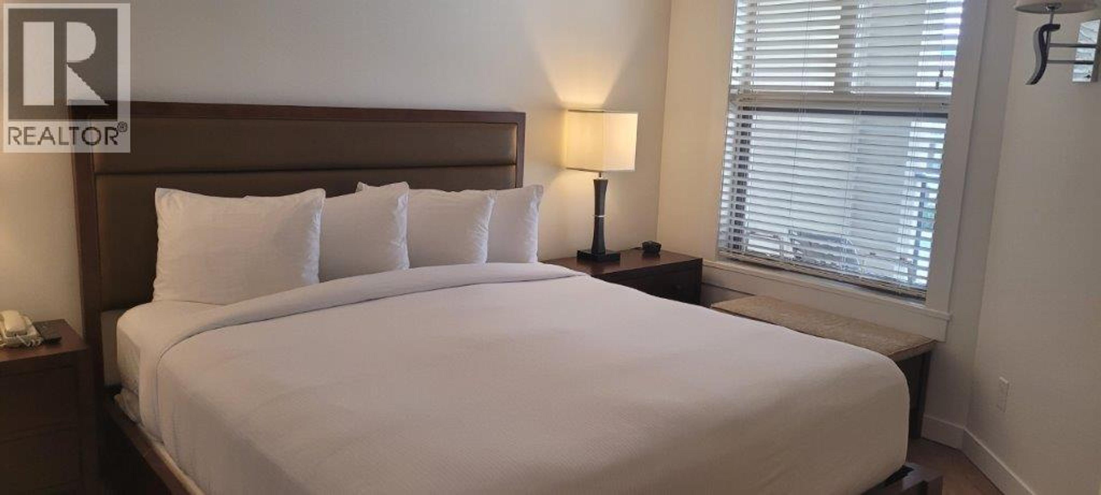 #205 4200 LAKESHORE DRIVE - 8