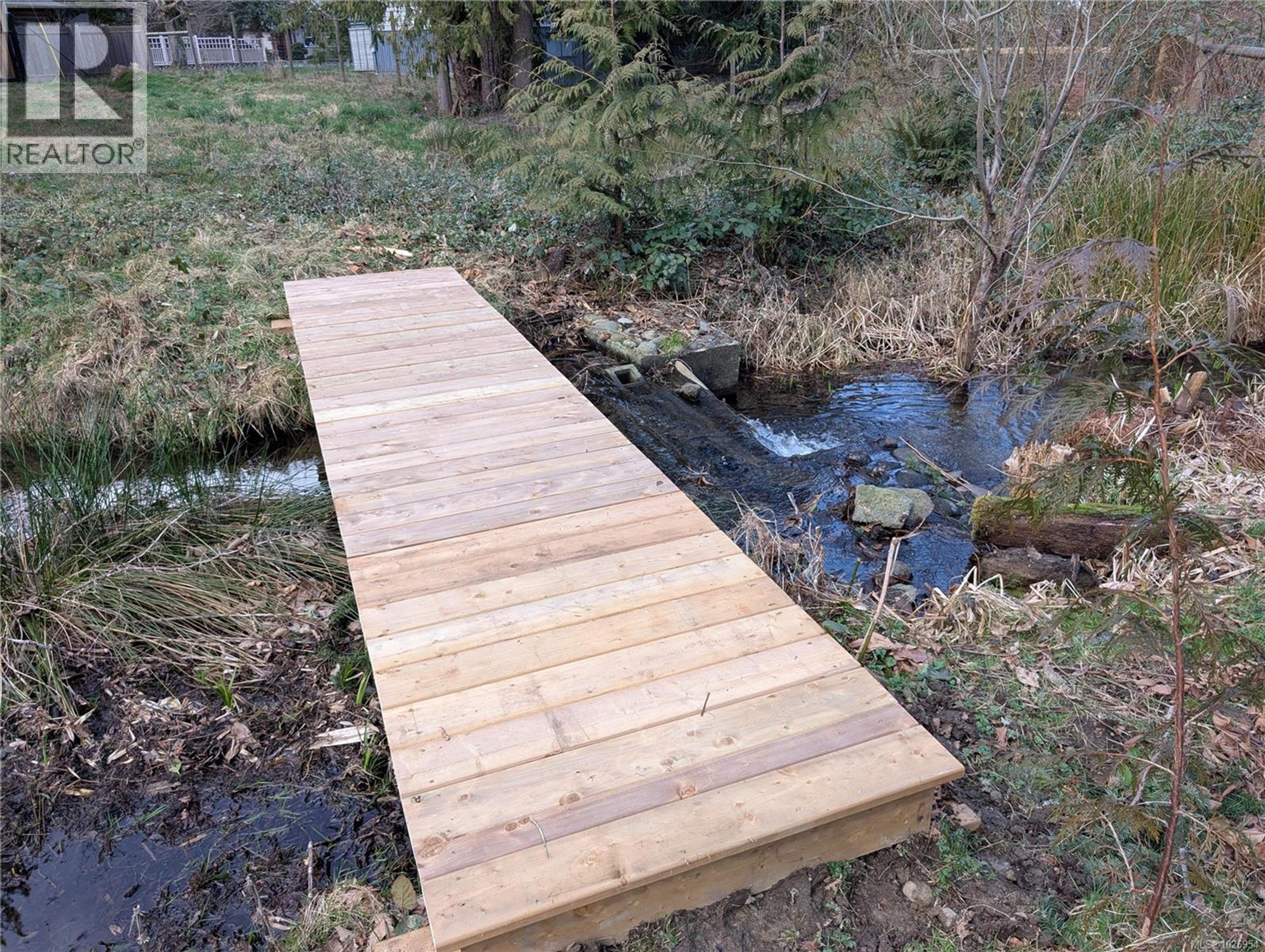 5075 LONGVIEW DR - Image 8