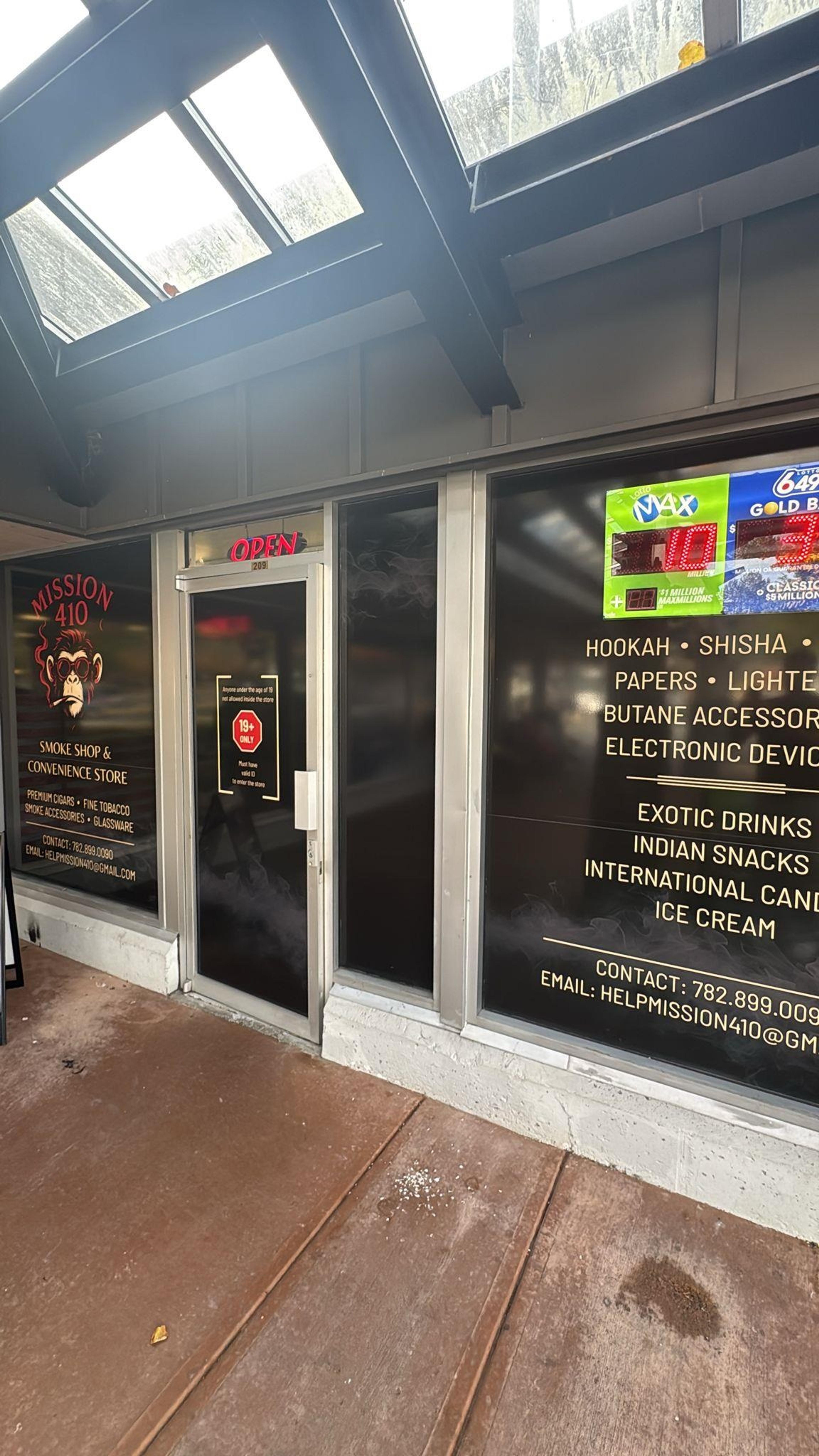 #209 32530 LOUGHEED HIGHWAY - Image 2