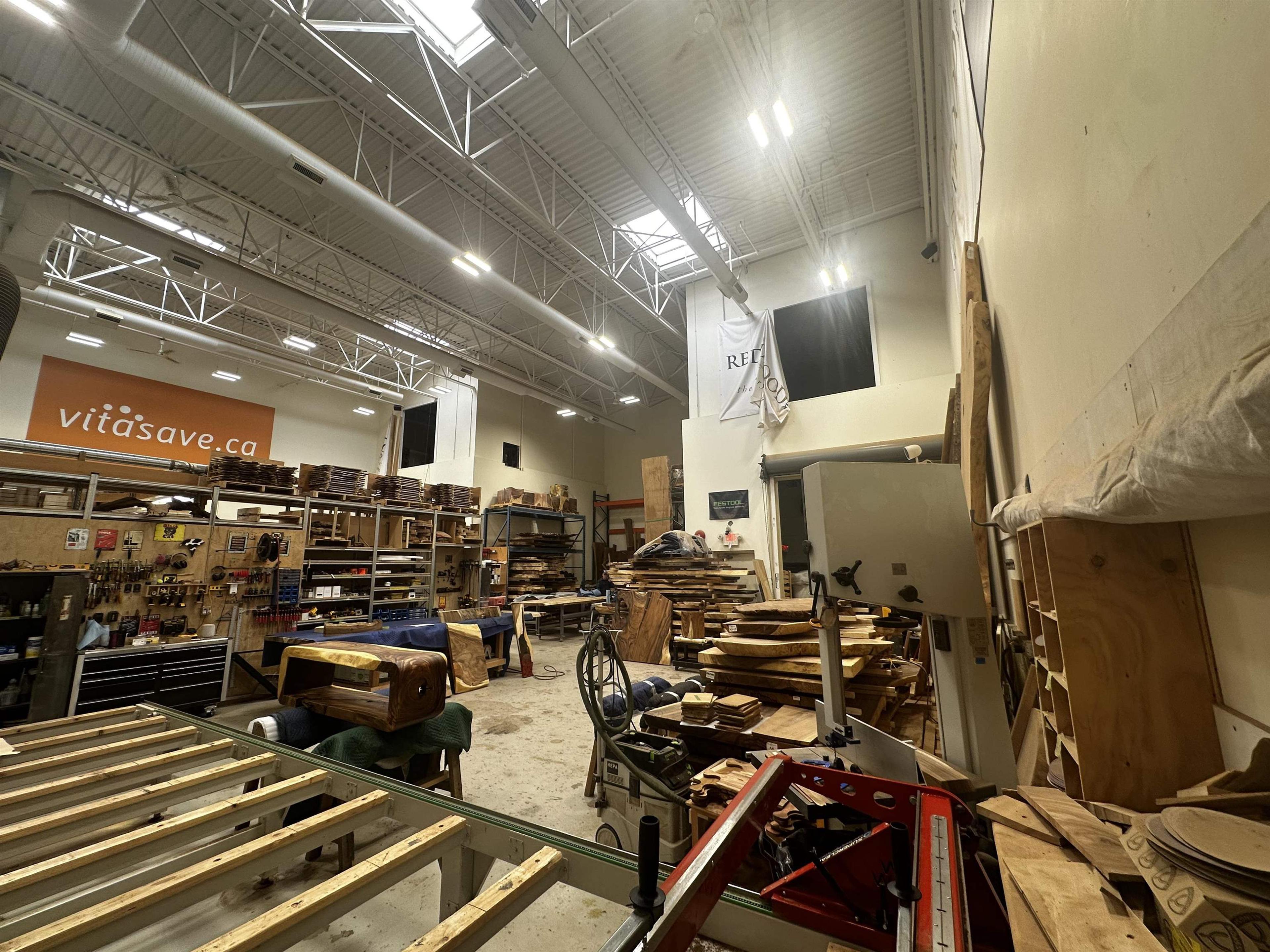 #104 & 106 375 LYNN AVENUE - Image 2