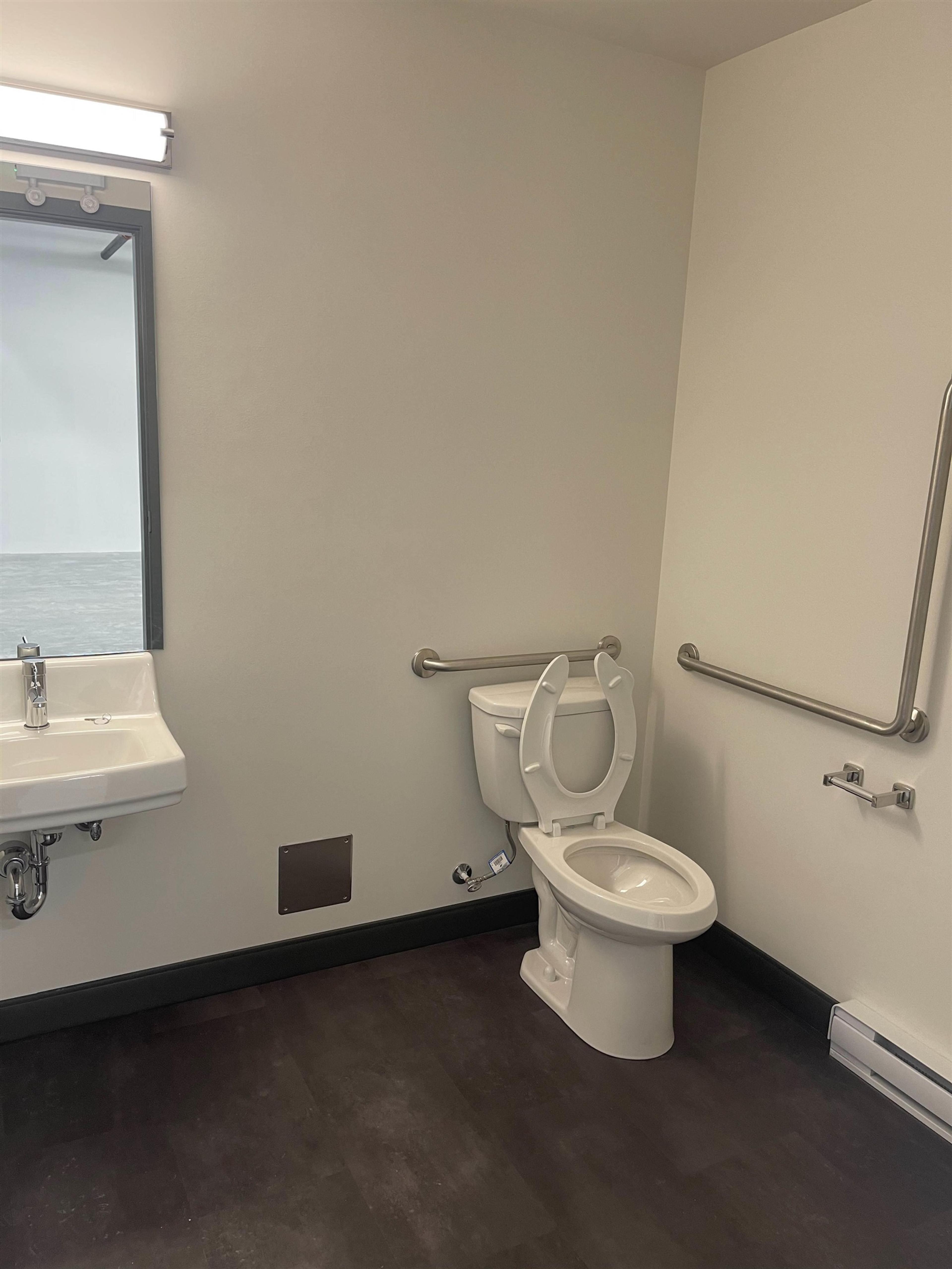 #1140 950 SEABORNE AVENUE - 5