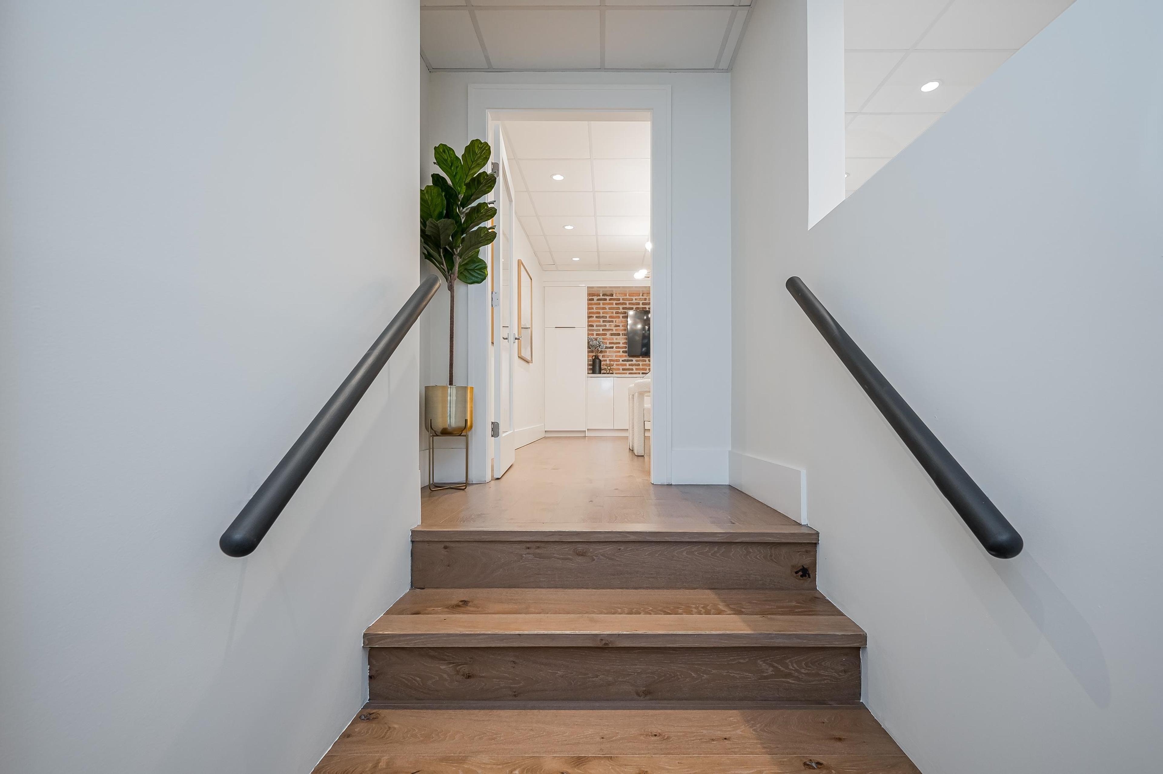 #C3 & C4 15777 MARINE DRIVE - 23