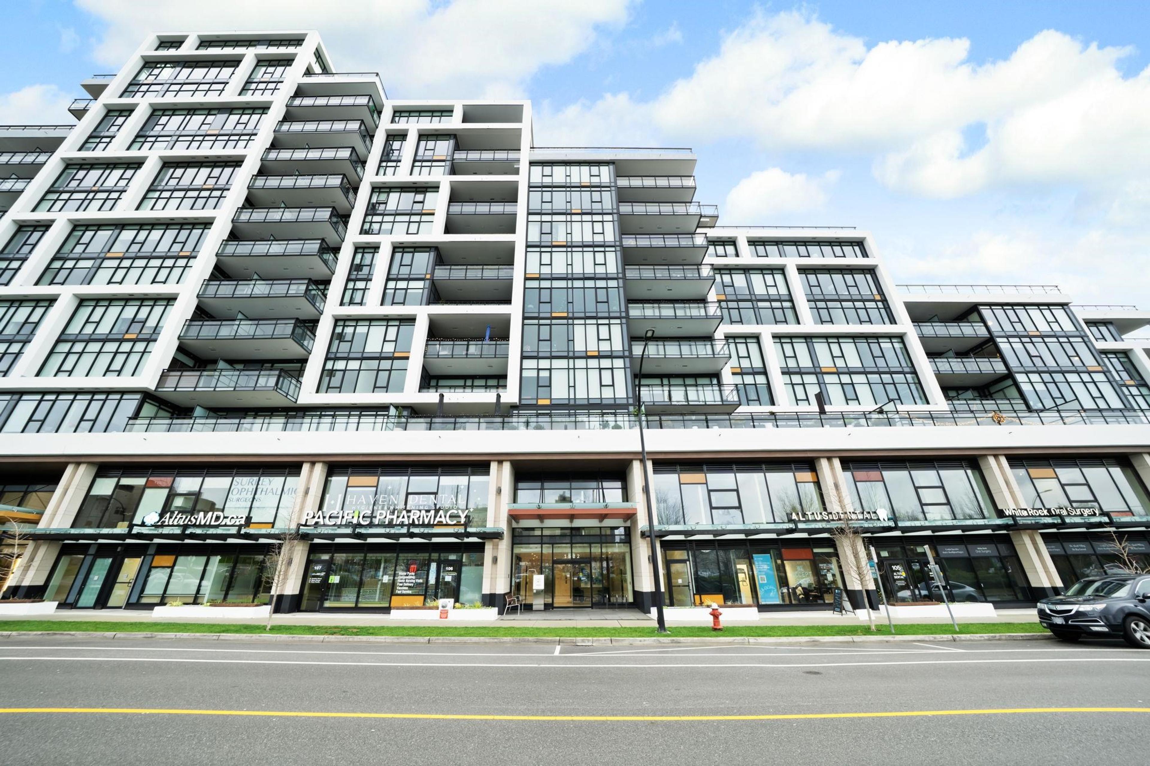 #213 1522 FINLAY STREET - Image 2