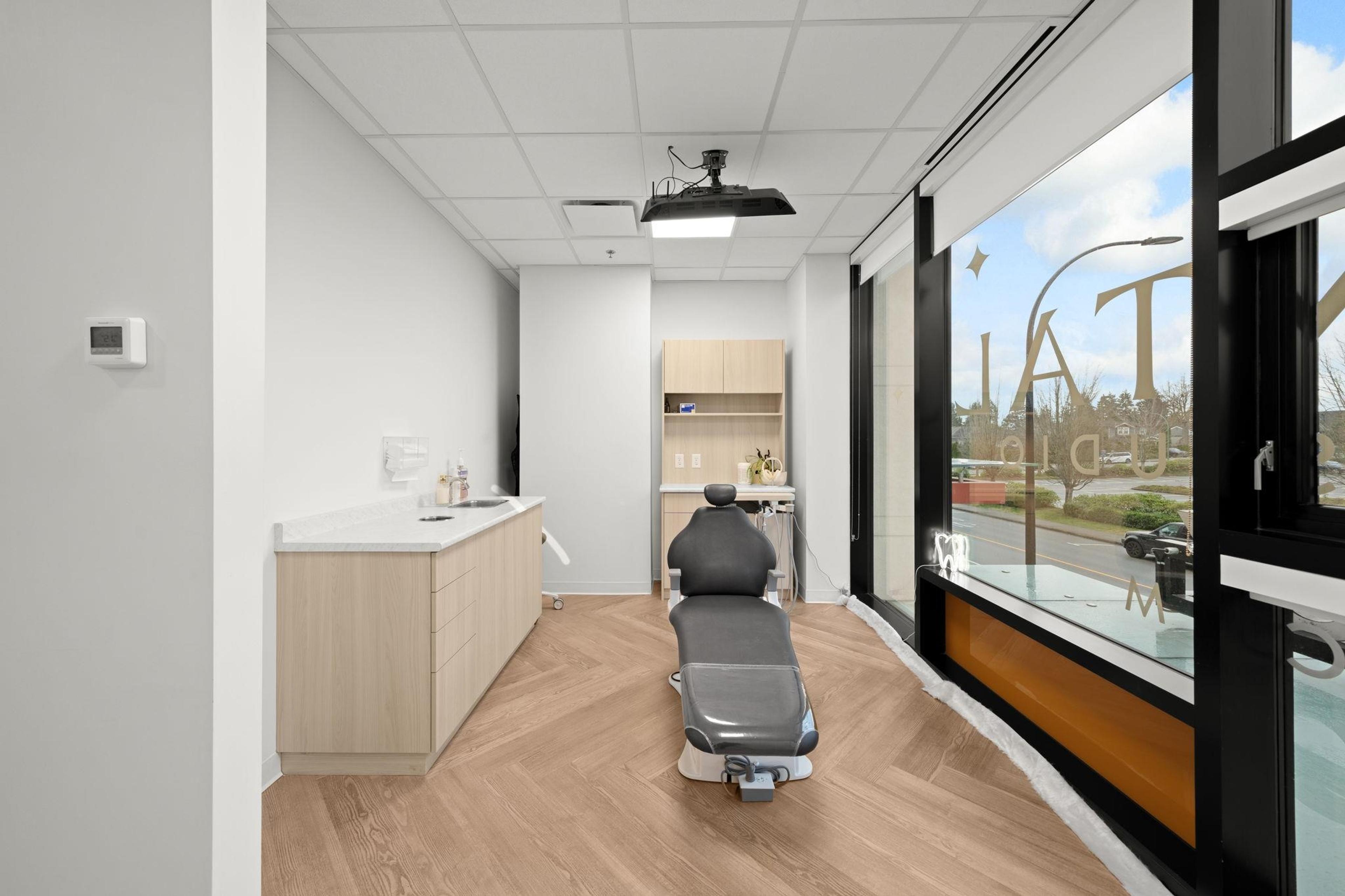 #213 1522 FINLAY STREET - 17