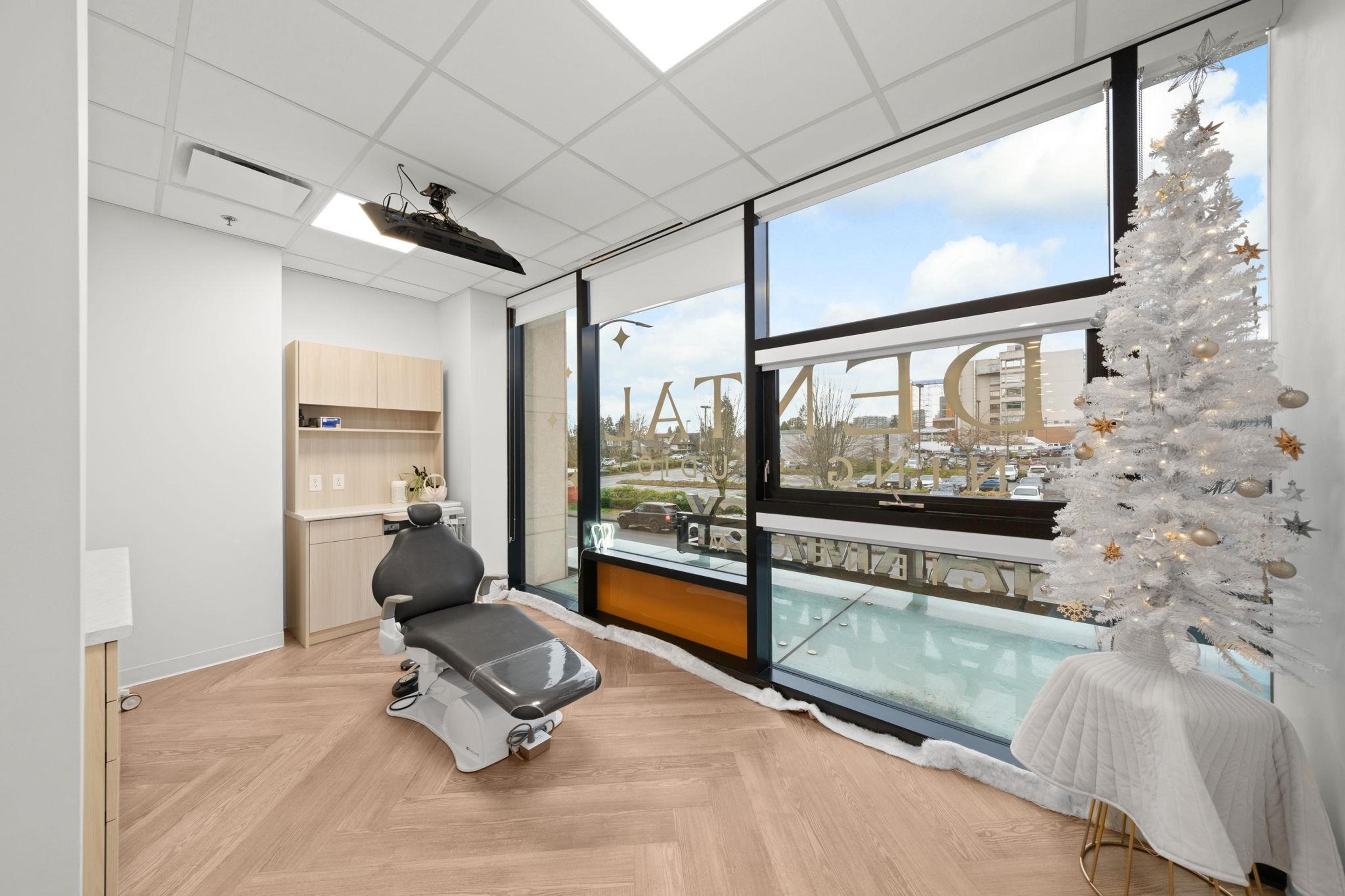 #213 1522 FINLAY STREET - 16