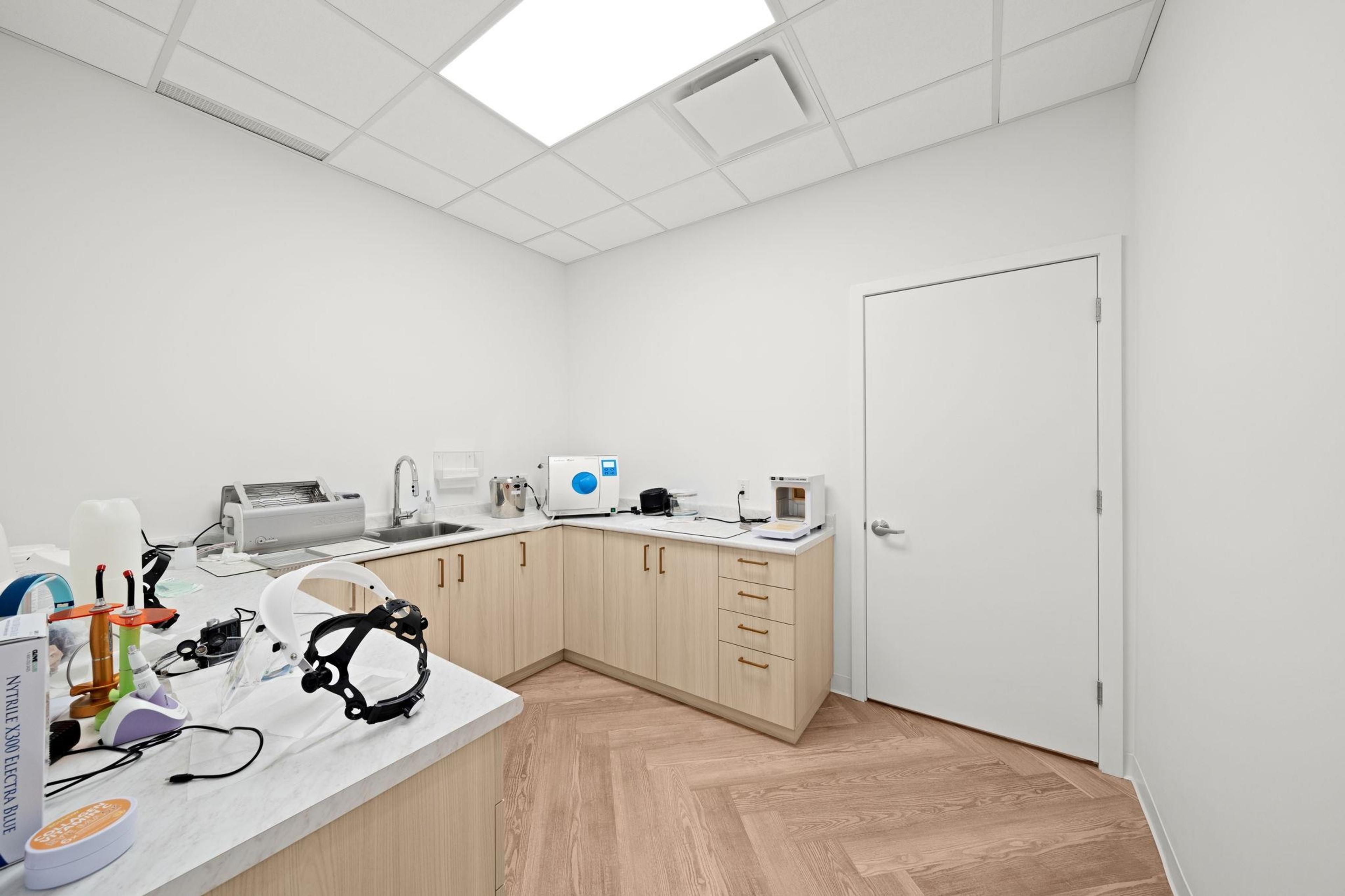 #213 1522 FINLAY STREET - 20