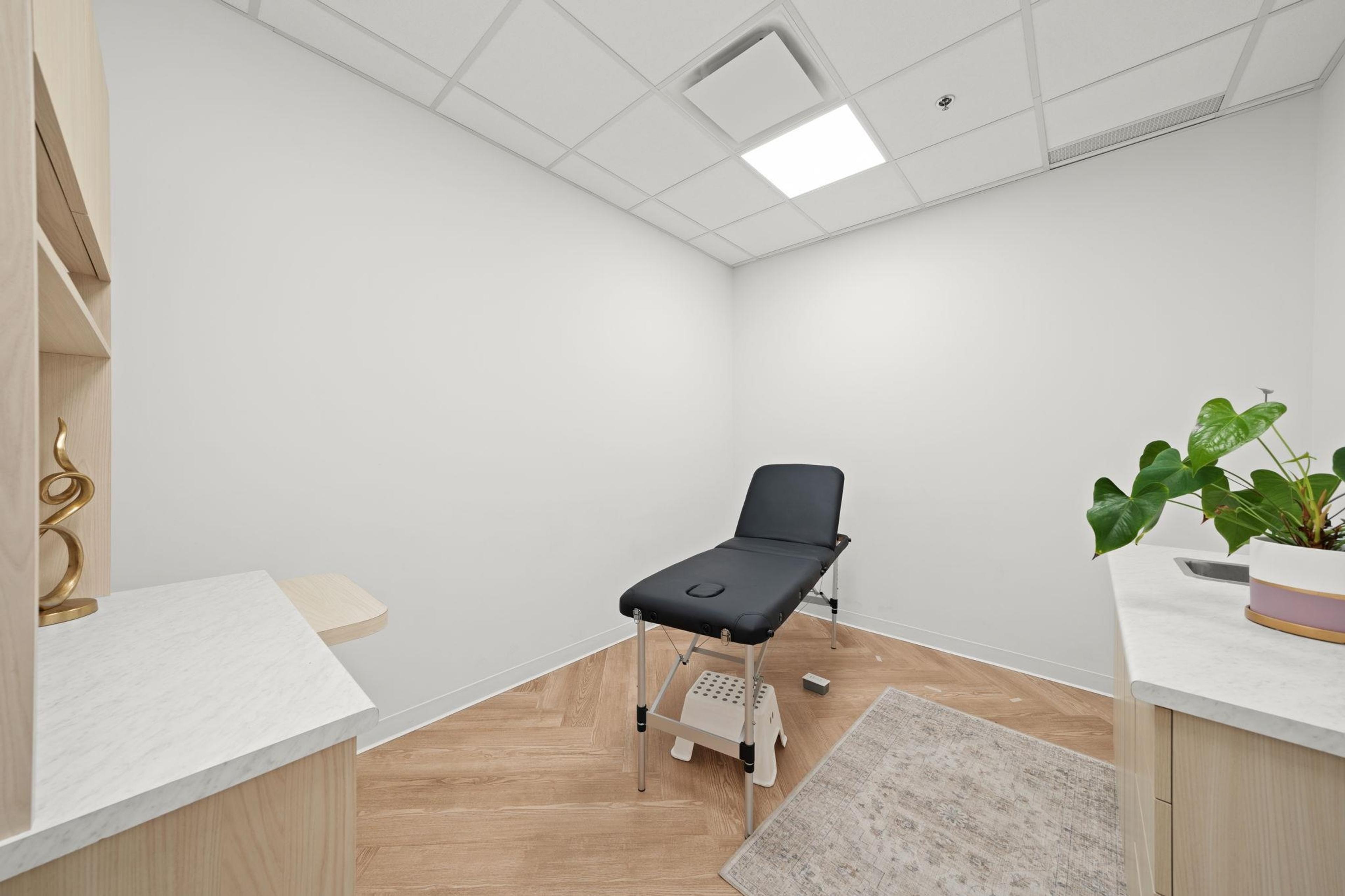 #213 1522 FINLAY STREET - 19