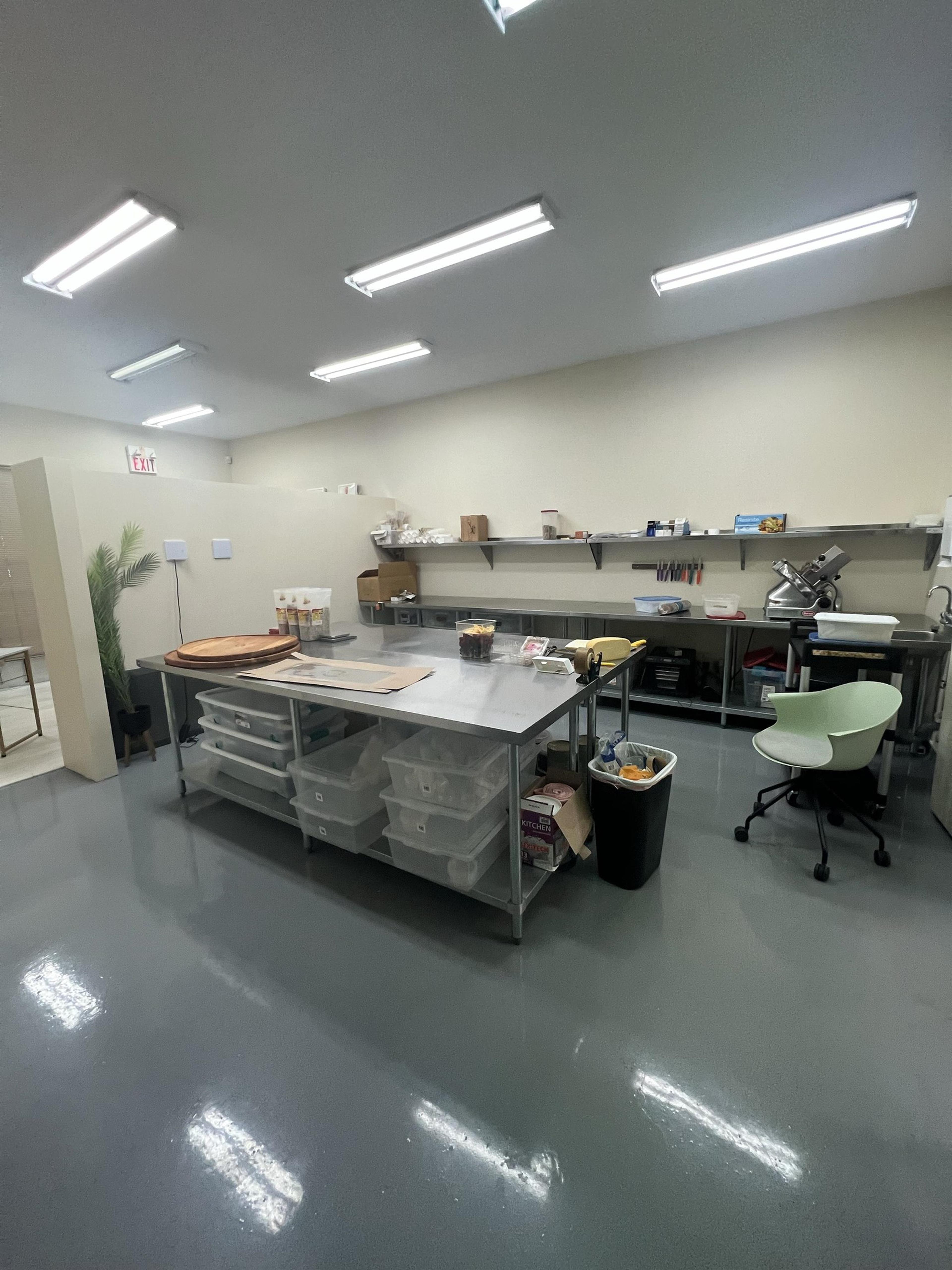 #105 3993 HENNING DRIVE - Image 9