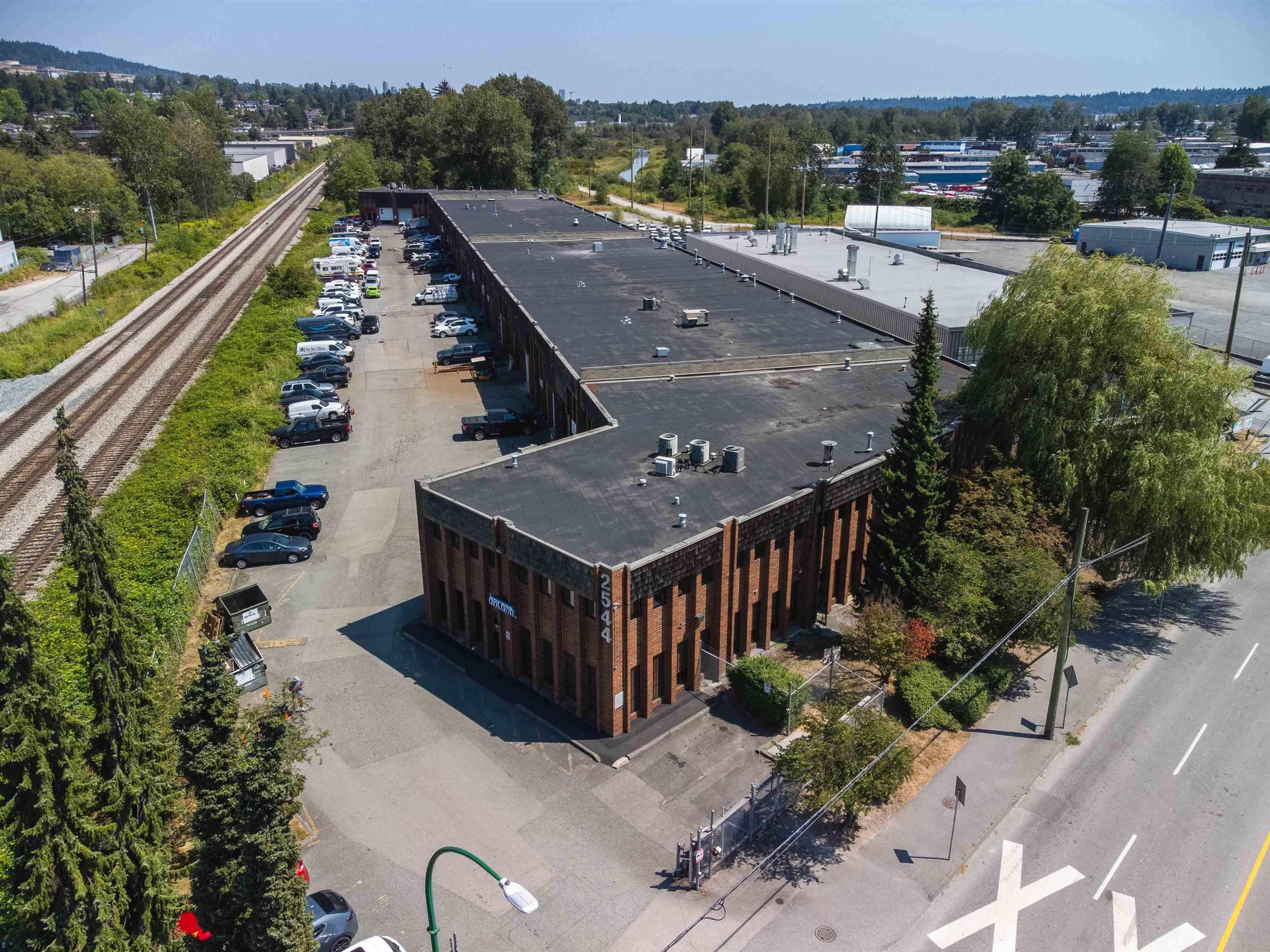 #101 2544 DOUGLAS ROAD - Image 2