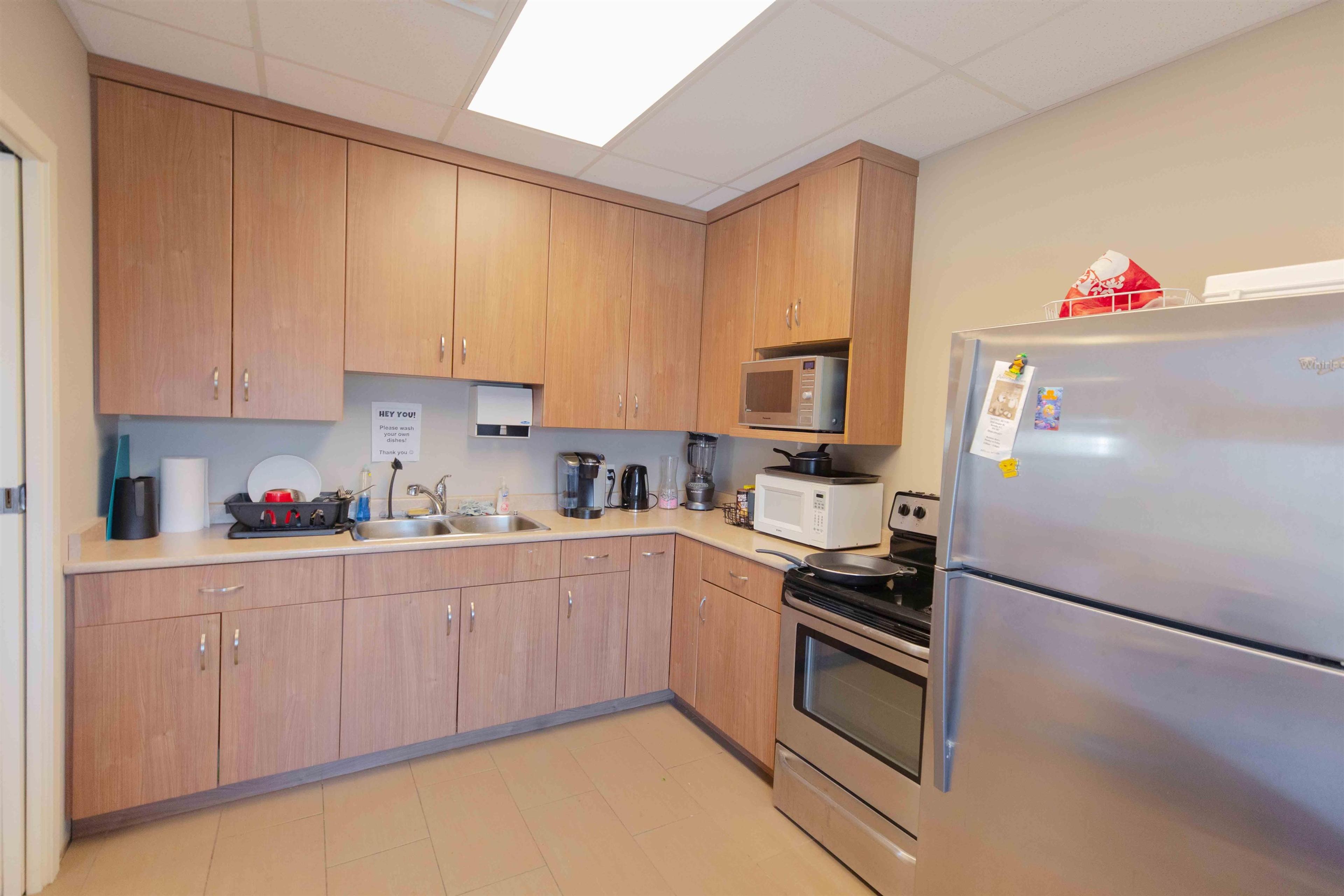 #101 2544 DOUGLAS ROAD - Image 4