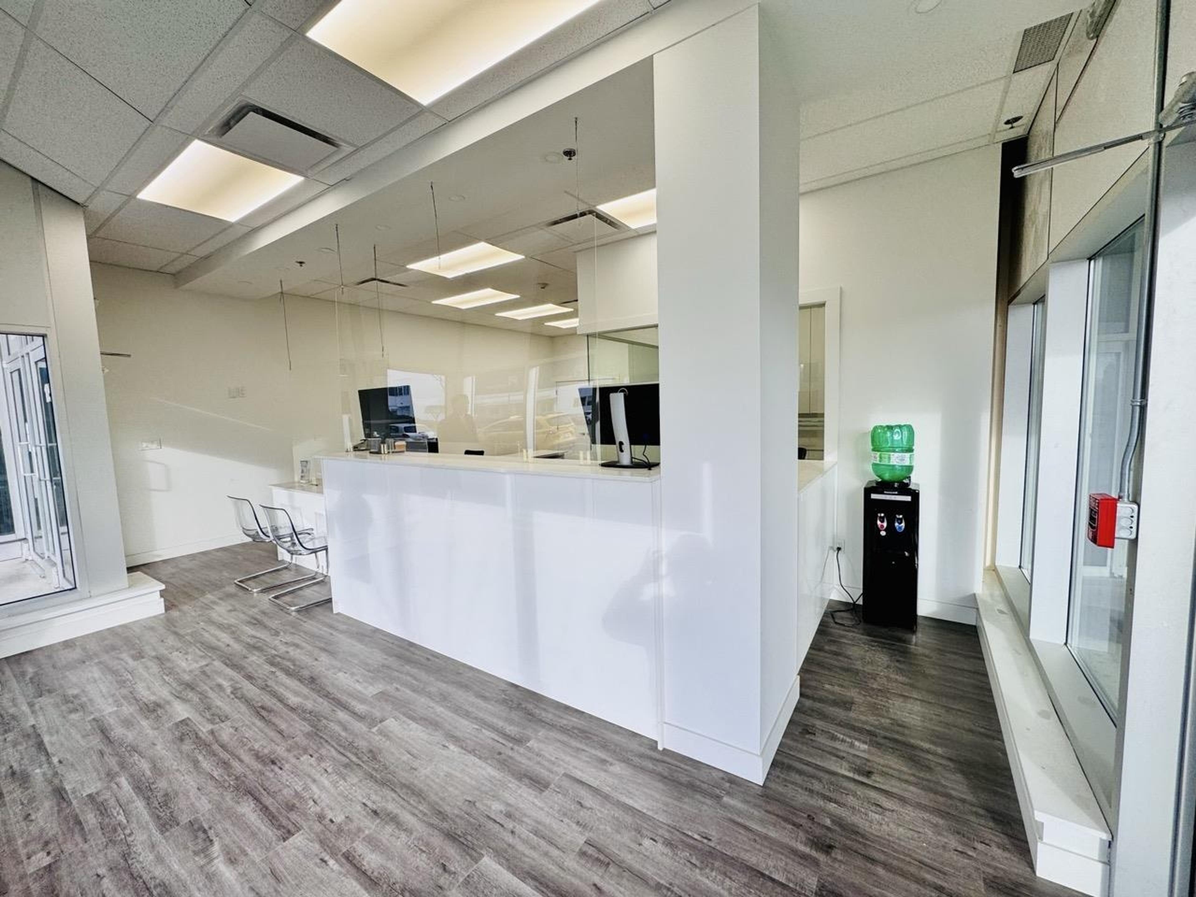 #105 6281 KINGSWAY - Image 4