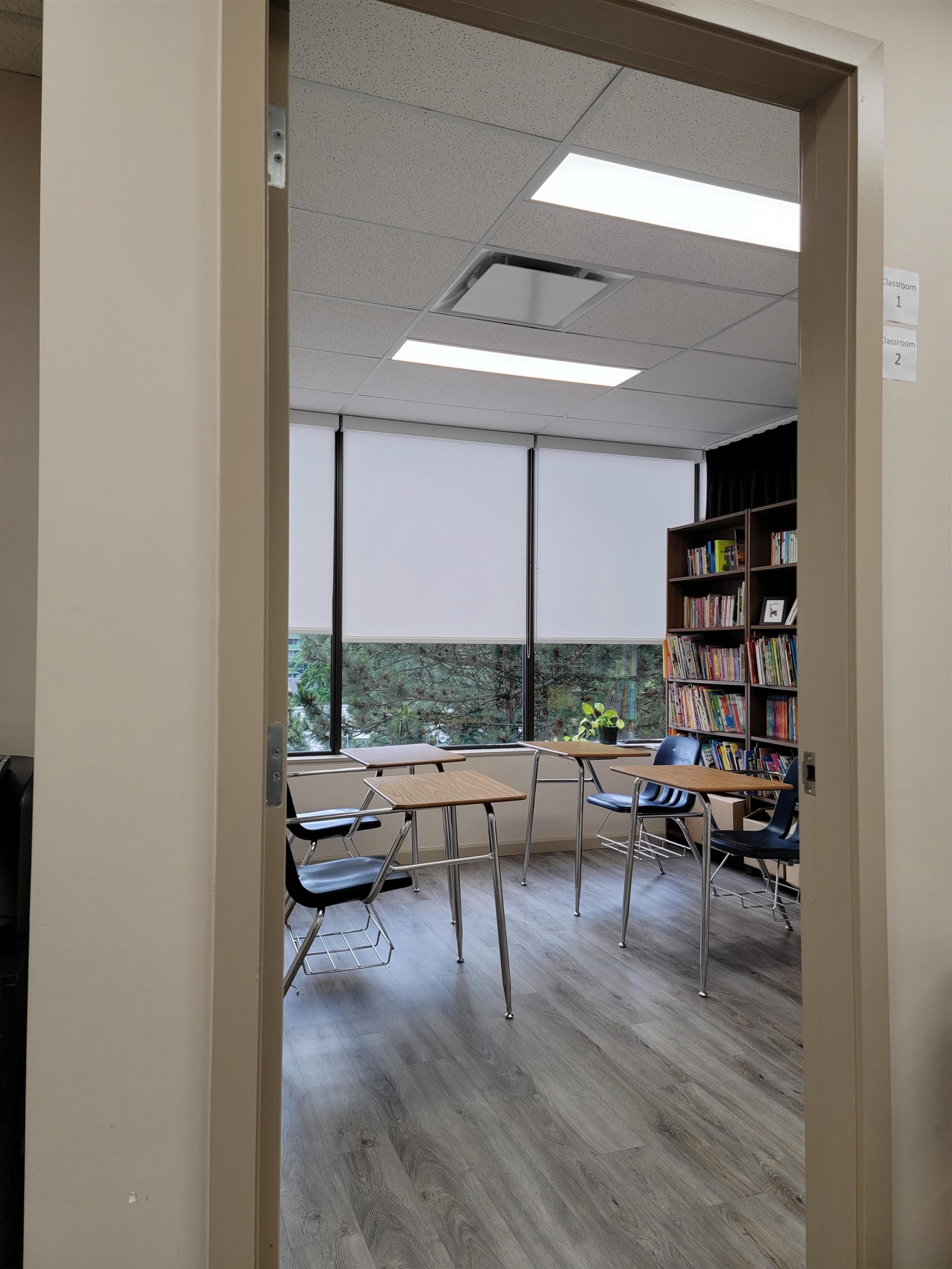 #510 5050 KINGSWAY - Image 6