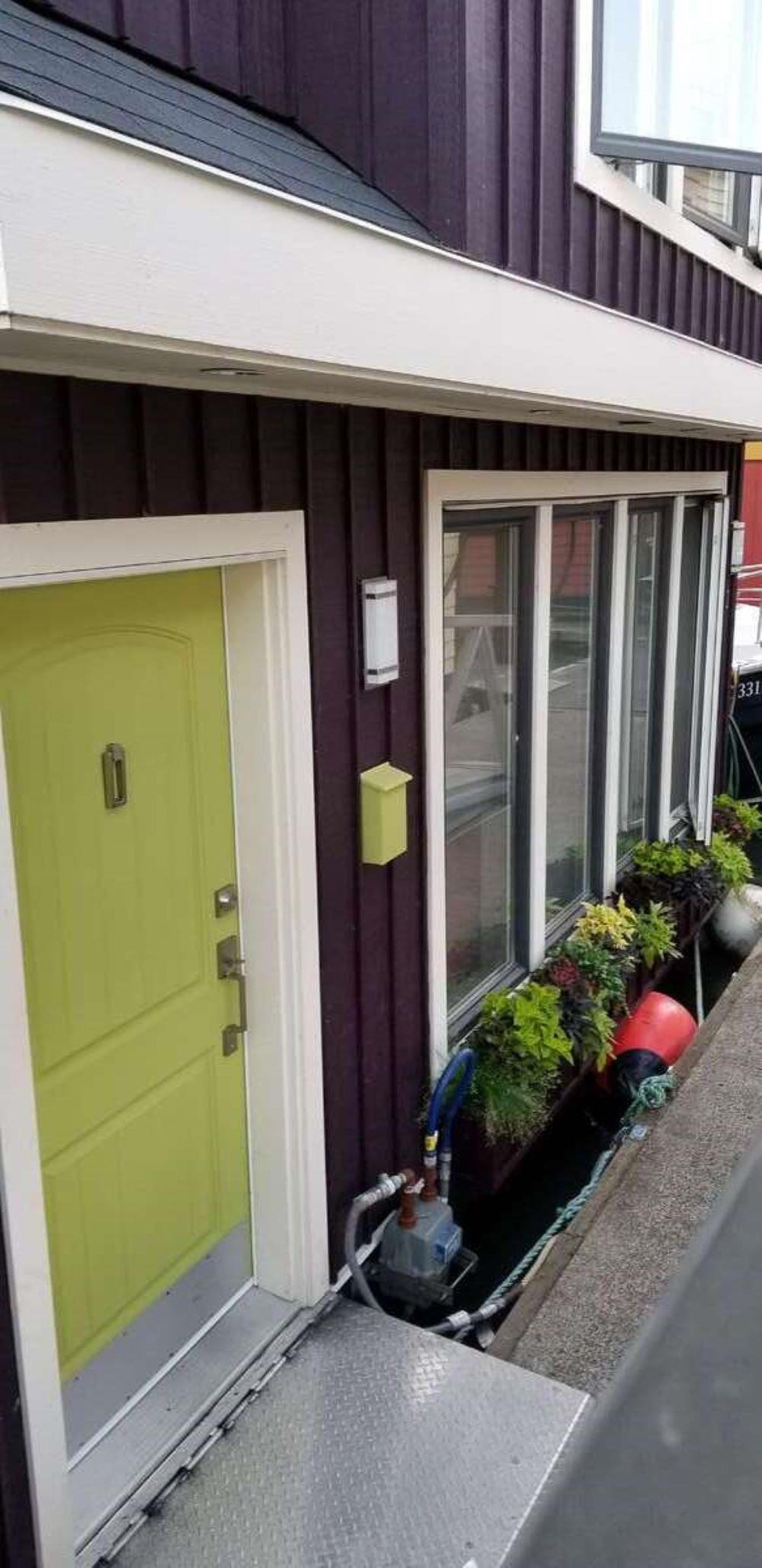 3473 W River Road, Delta - Exteriors - Photo 2