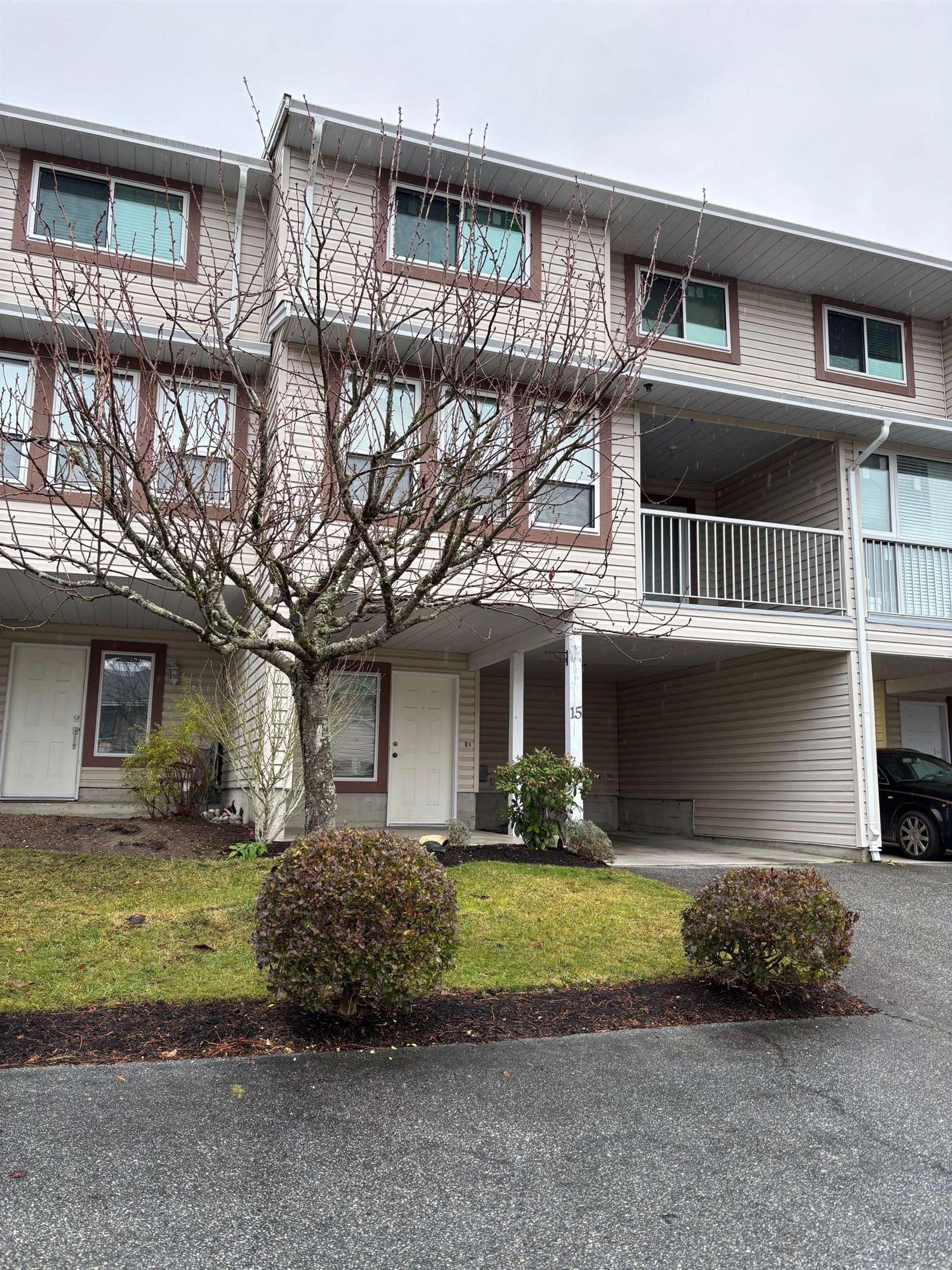 765 School Road, Gibsons - Exteriors - Photo 1