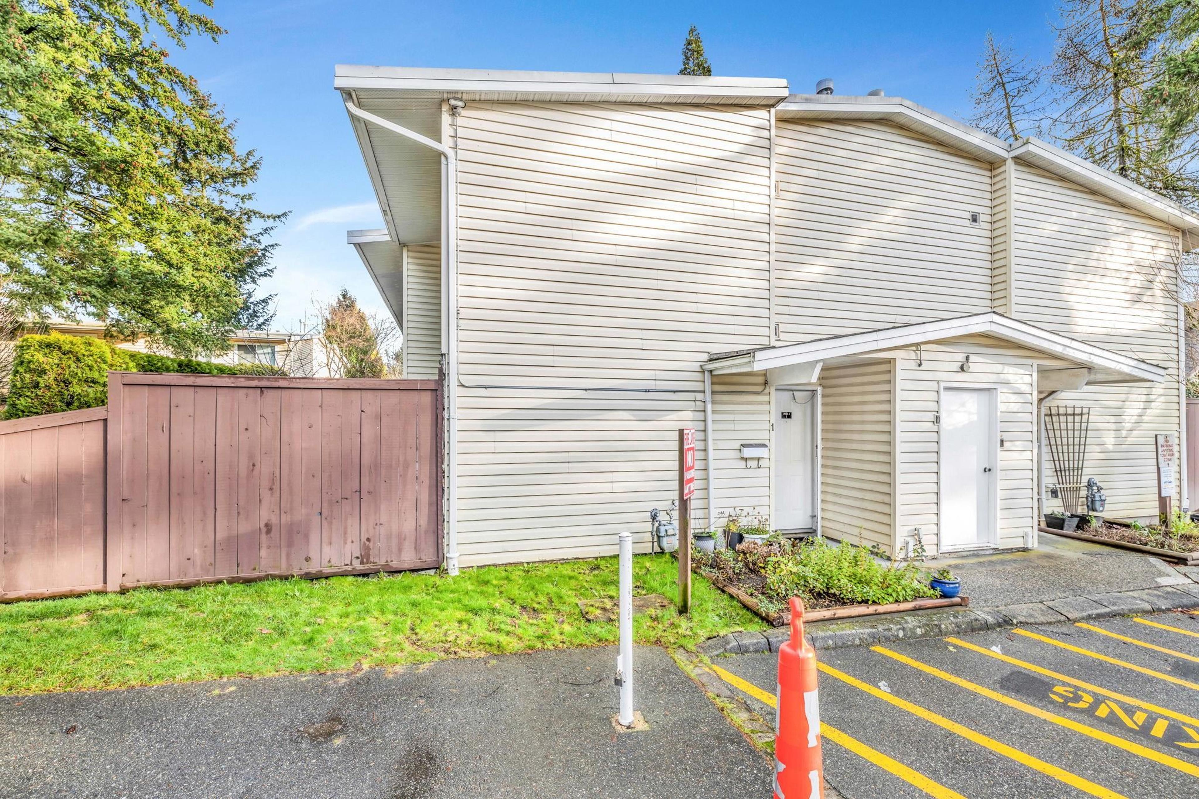 9378 122 Street, Surrey - Exteriors - Photo 1