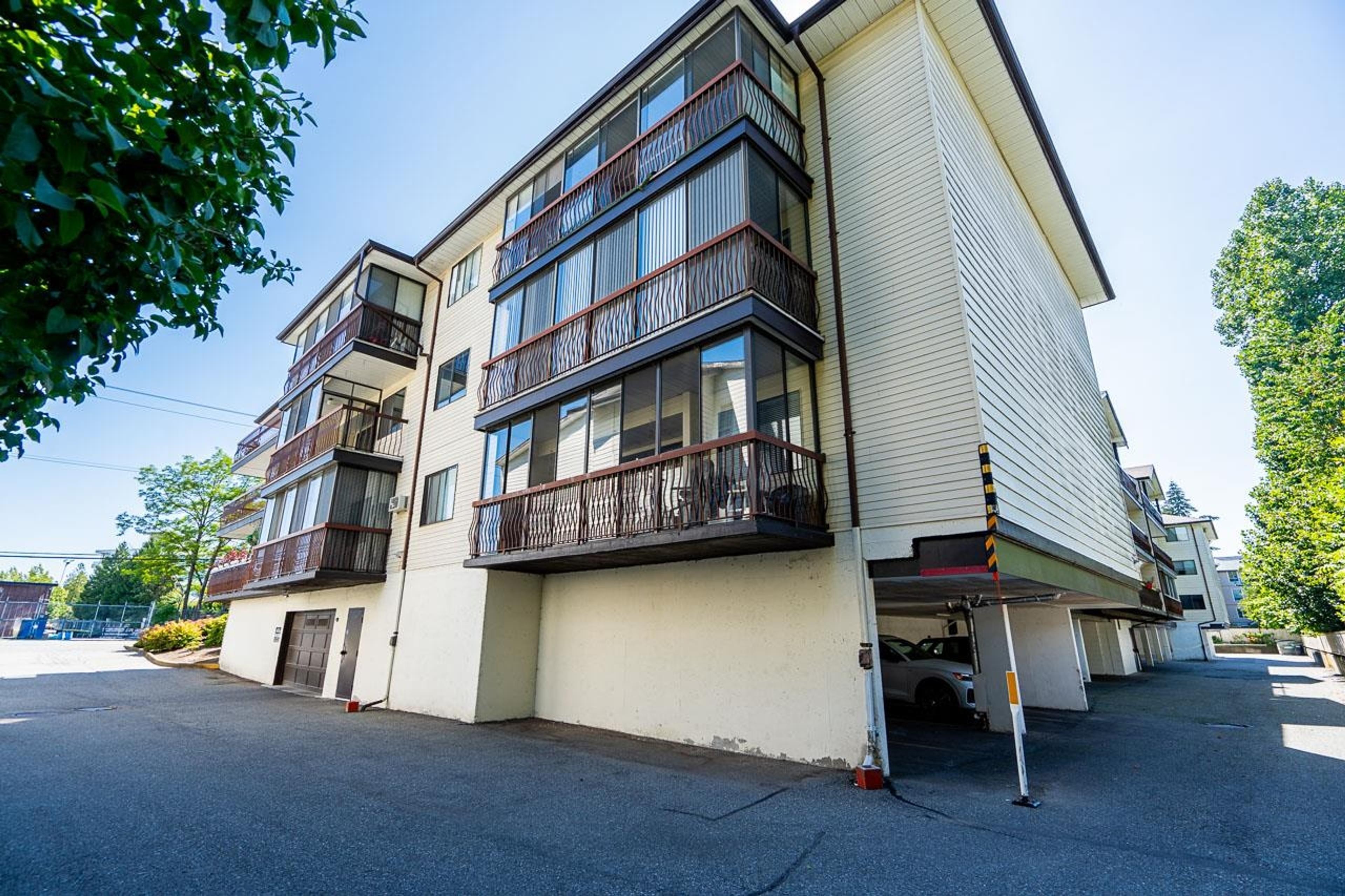 32055 Old Yale Road, Abbotsford - Exteriors - Photo 5