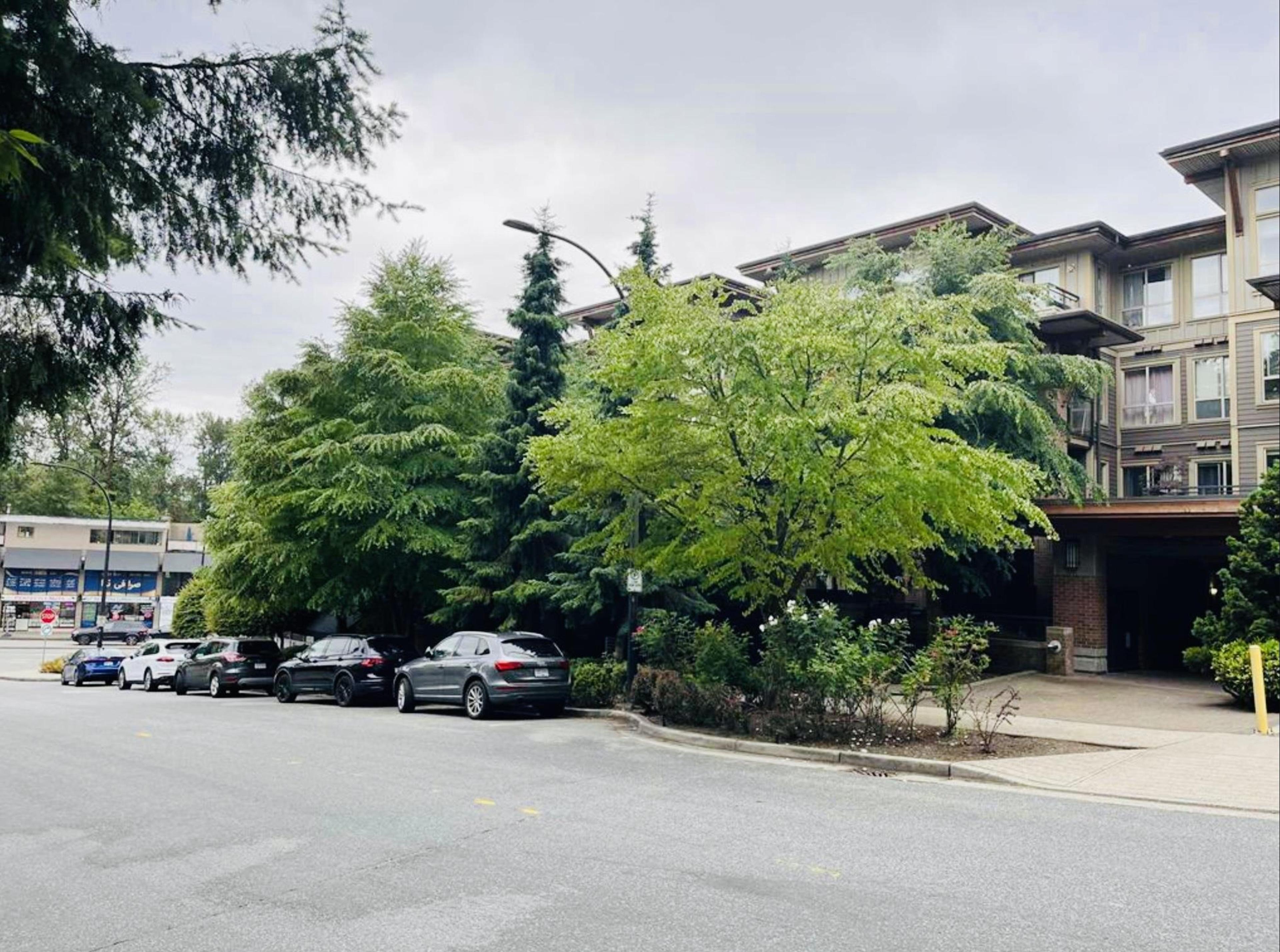 1633 Mackay Avenue, North Vancouver - Exteriors - Photo 2