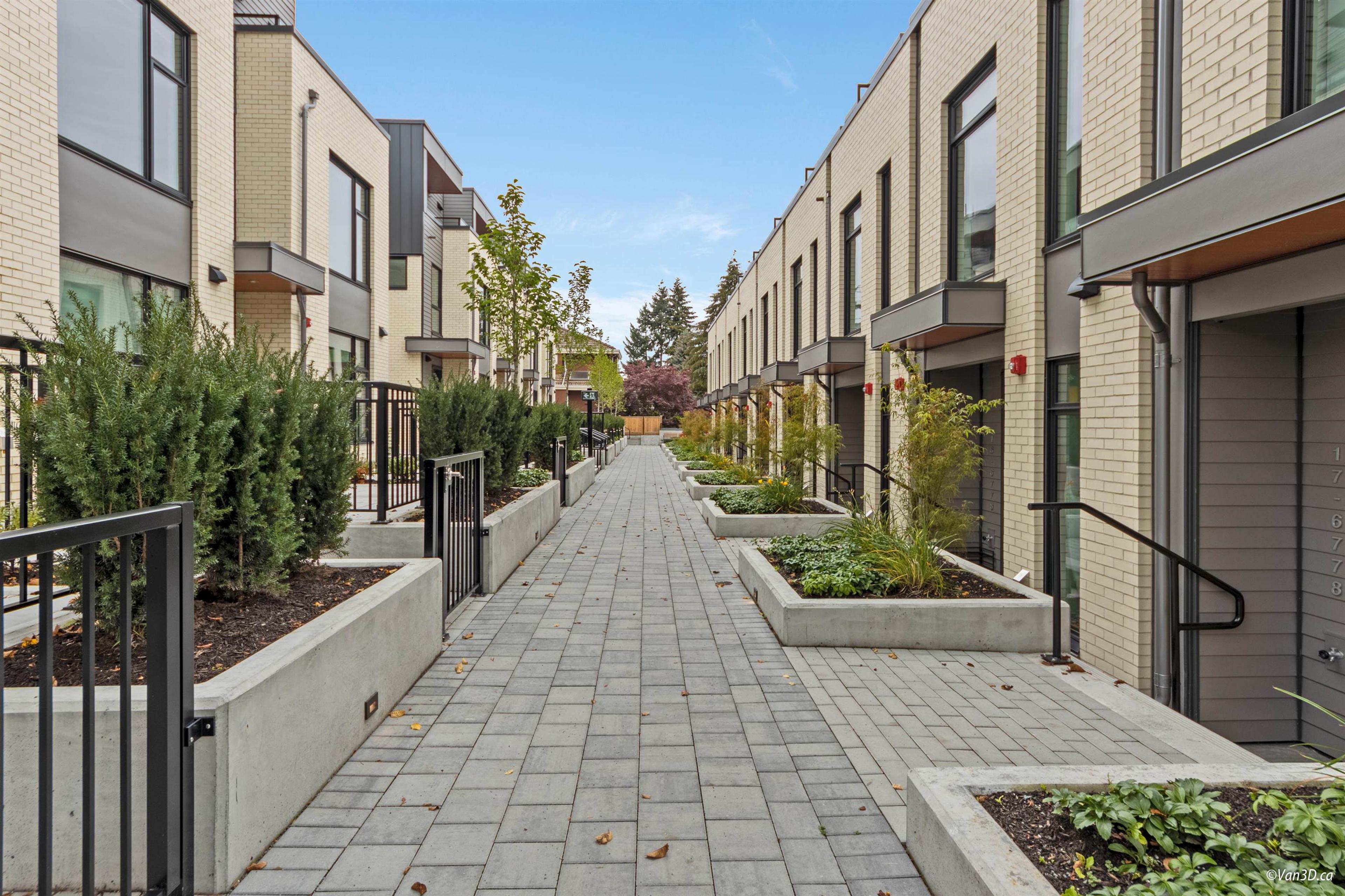 6778 Oak Street, Vancouver - Exteriors - Full Complex View - Photo 1