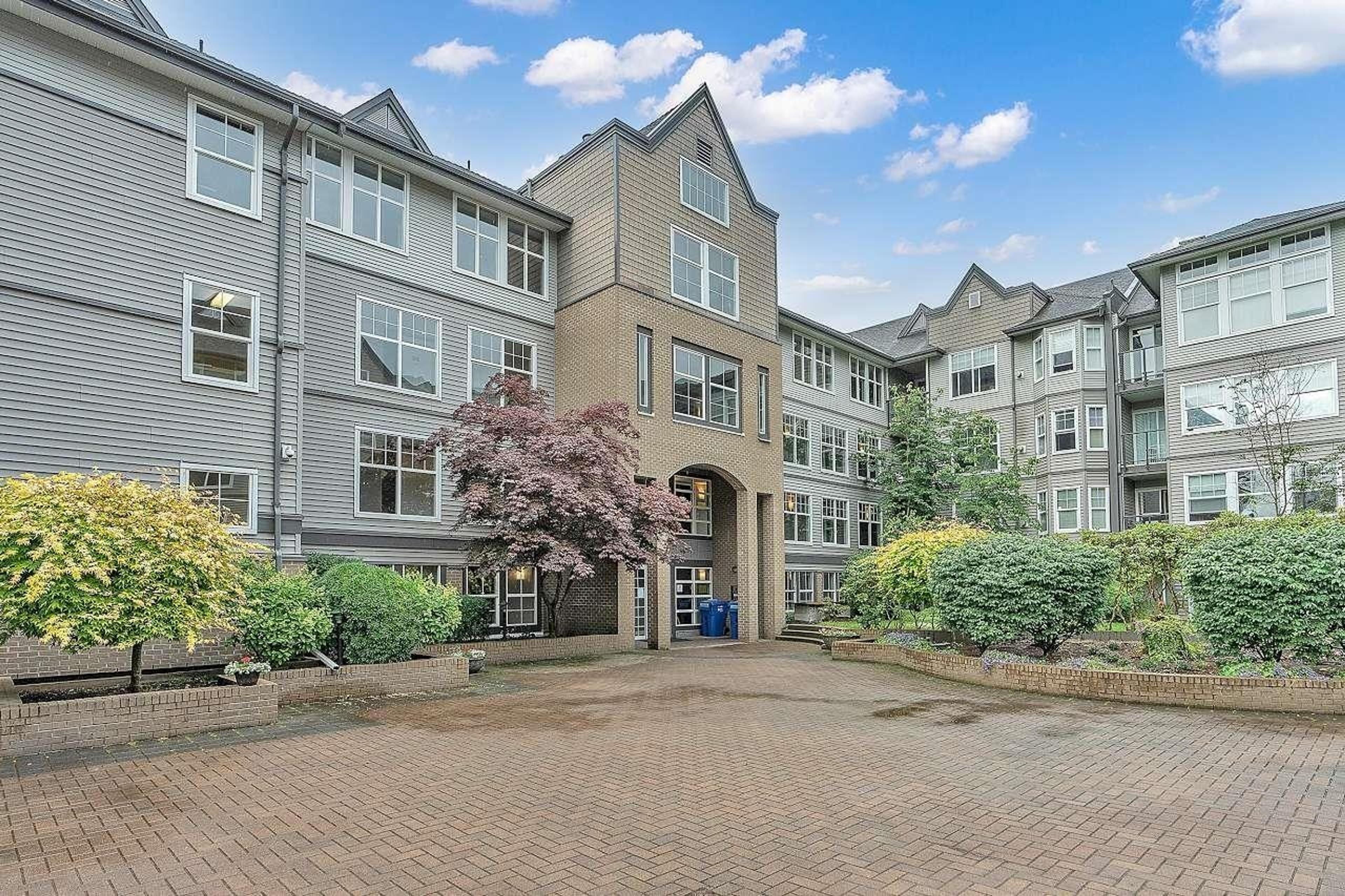 20200 56 Avenue, Langley - Exteriors - Full Complex View - Photo 2