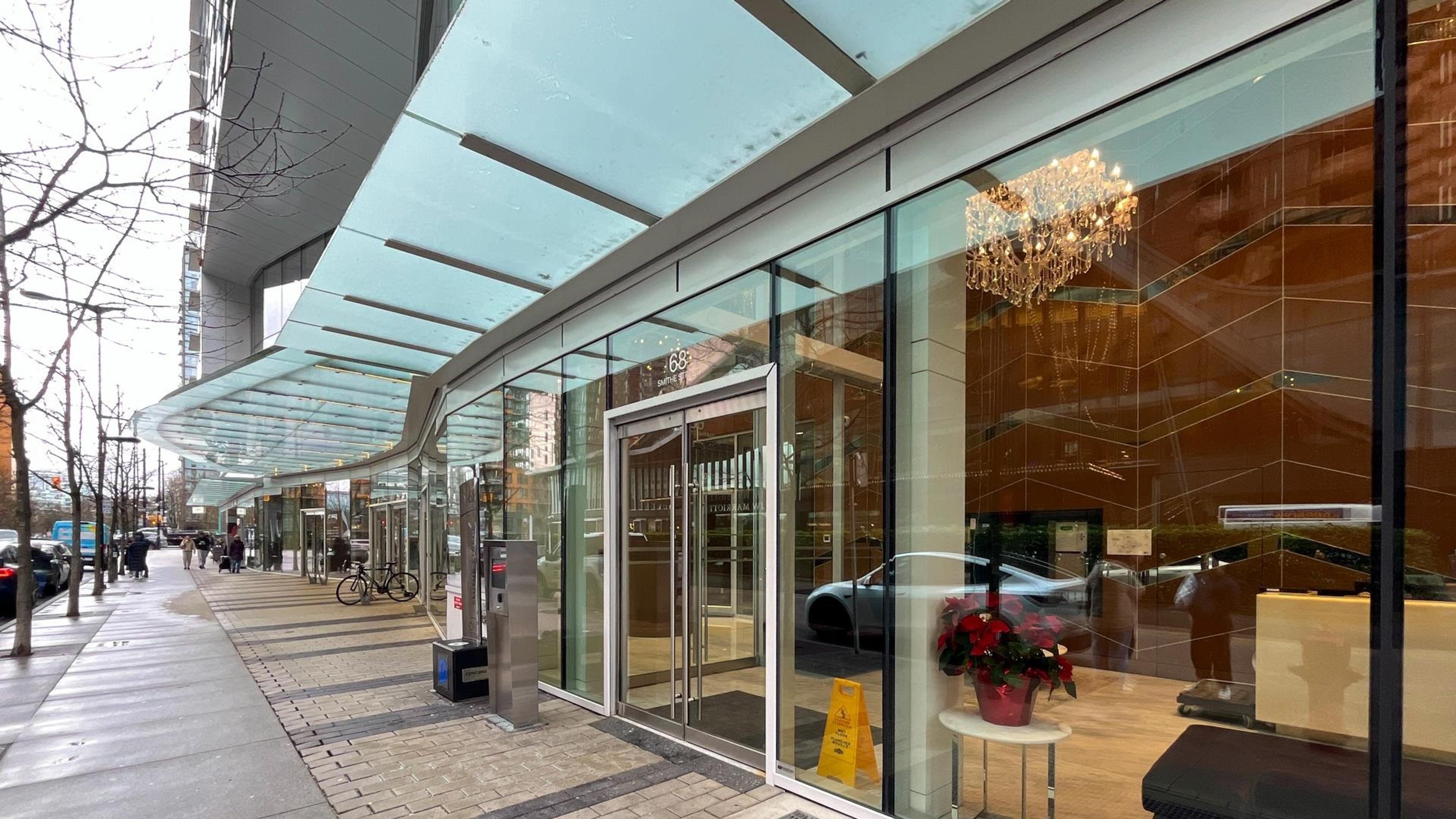 68 Smithe Street, Vancouver - Exteriors - Photo 4