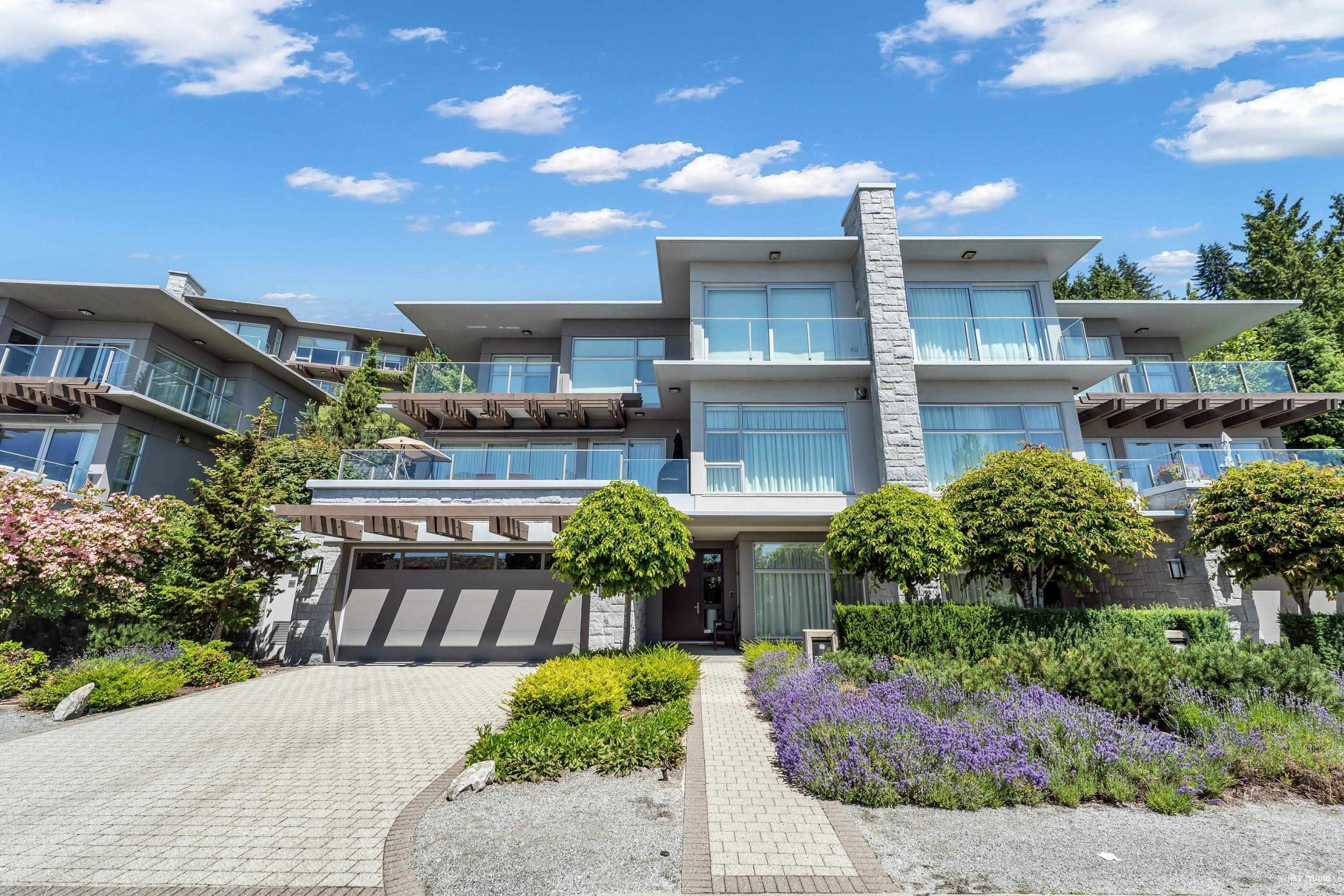 2762 Highview Place, West Vancouver - Exteriors - Full Complex View - Photo 1
